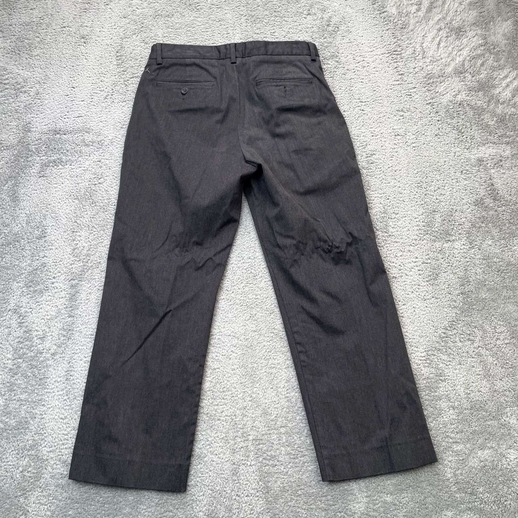 Gap VINTAGE Gap Pants Mens 31x32 Gray Khaki Straight Fit Cotton Spandex Resort Wear Tailored Shirts Pants Size US 30 / EU 46 - 2 Thumbnail