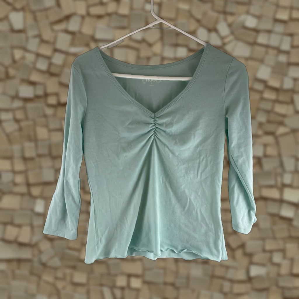 Vintage Mudd Shirt Women's Junior Size Small Blueish Green Long Sleeve V-Neck Tee Size S / US 4 / IT 40 - 1 Thumbnail