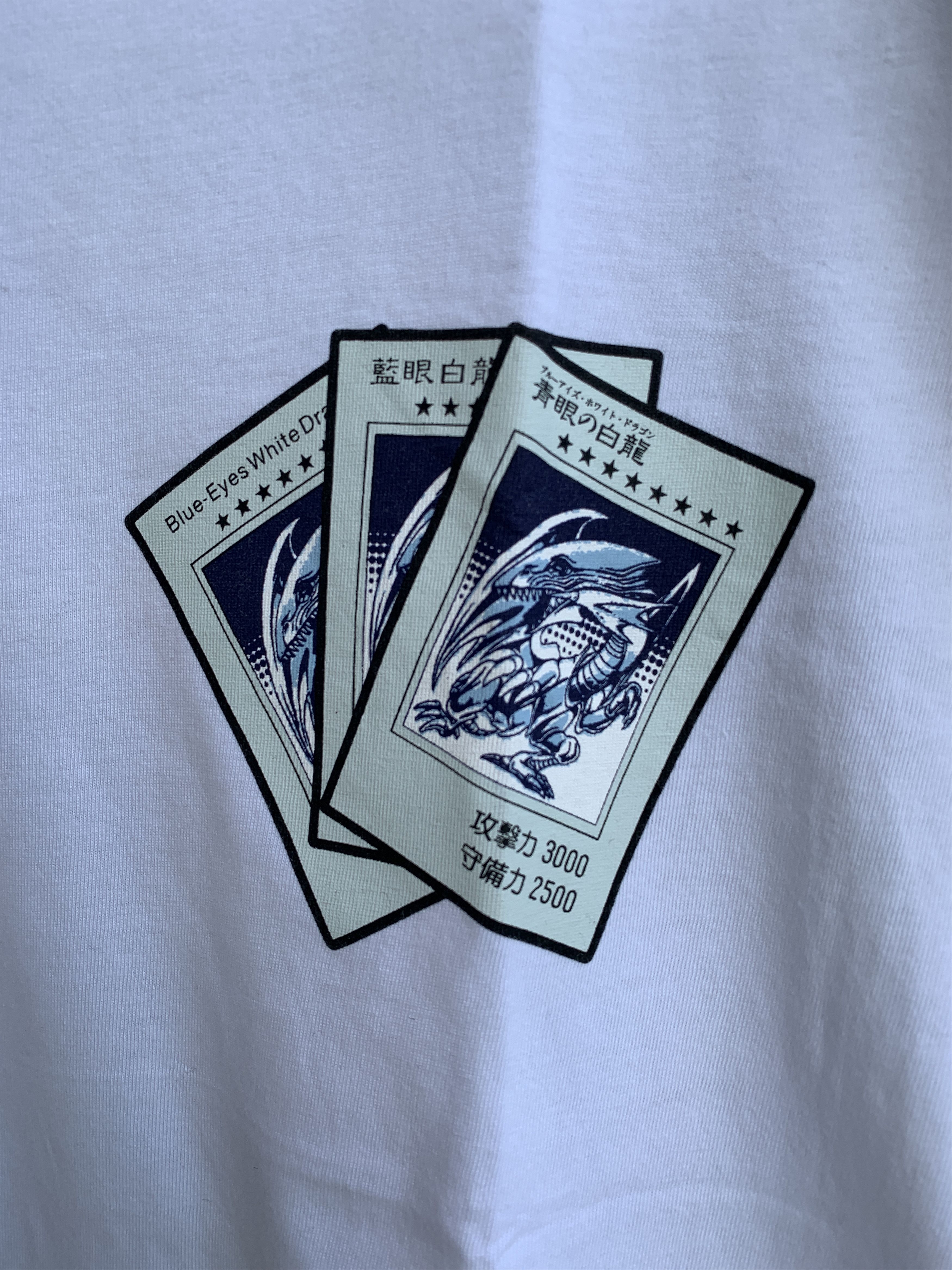Anime × Japanese Brand × Uniqlo Uniqlo UT x 50th Shonen Yugioh 'Blue Eyes White Dragon' Size US XL / EU 56 / 4 - 1 Thumbnail