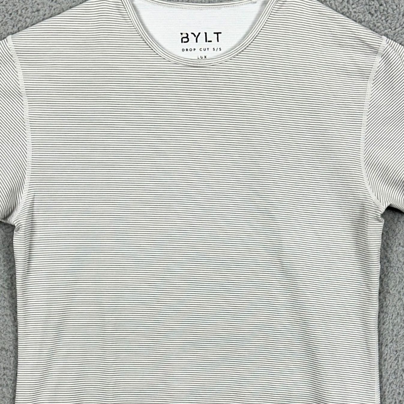 Logo 7 BYLT T-Shirt Short Sleeve Mens Small Gray Stripes Logo Breathable Crew Neck Lux Drop Cut Lux Tee Size US S / EU 44-46 / 1 - 2 Thumbnail