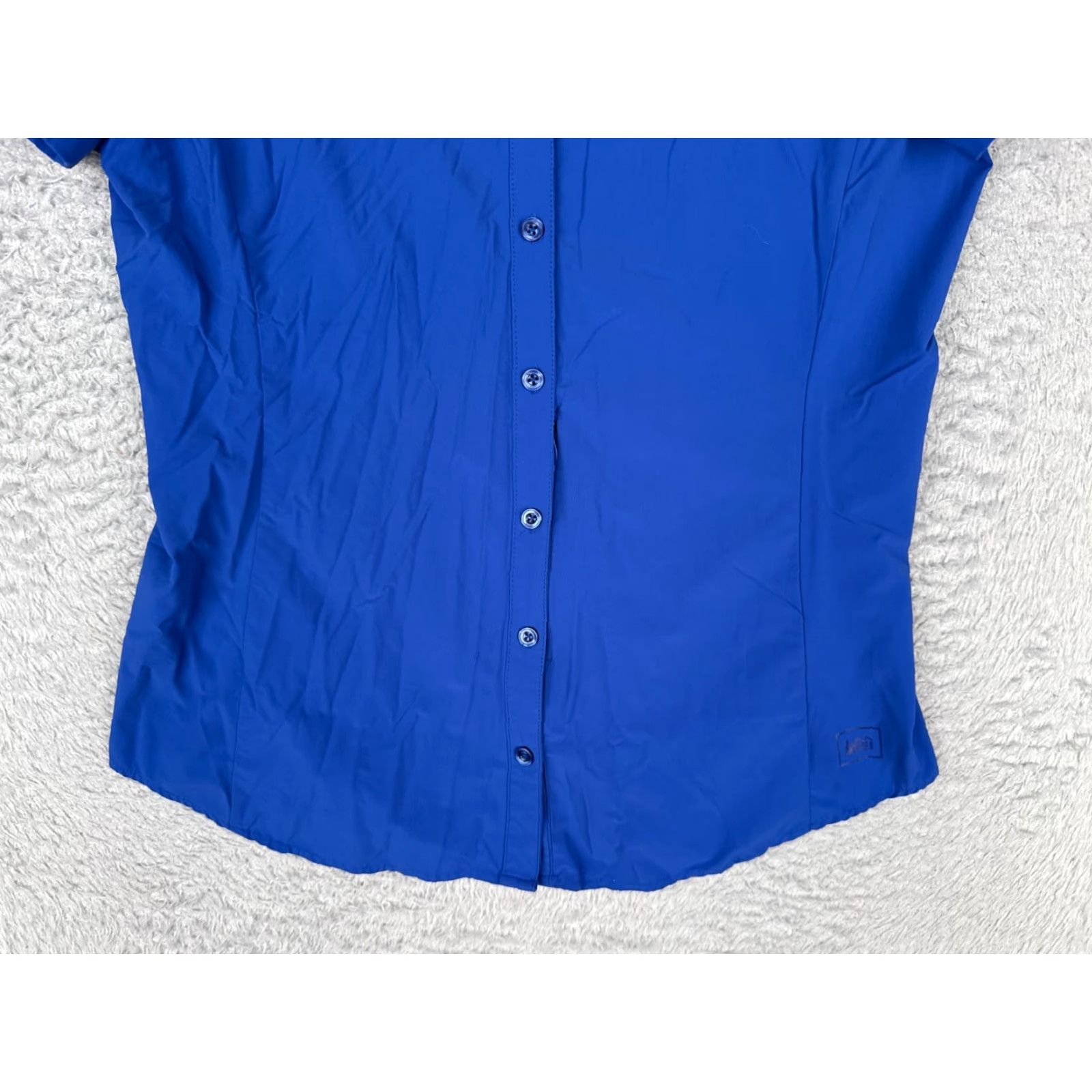 Vintage REI Shirt Women Medium Blue Button Up Short Sleeve Pocket Nylon Blend Fish Hike Size M / US 6-8 / IT 42-44 - 5 Thumbnail