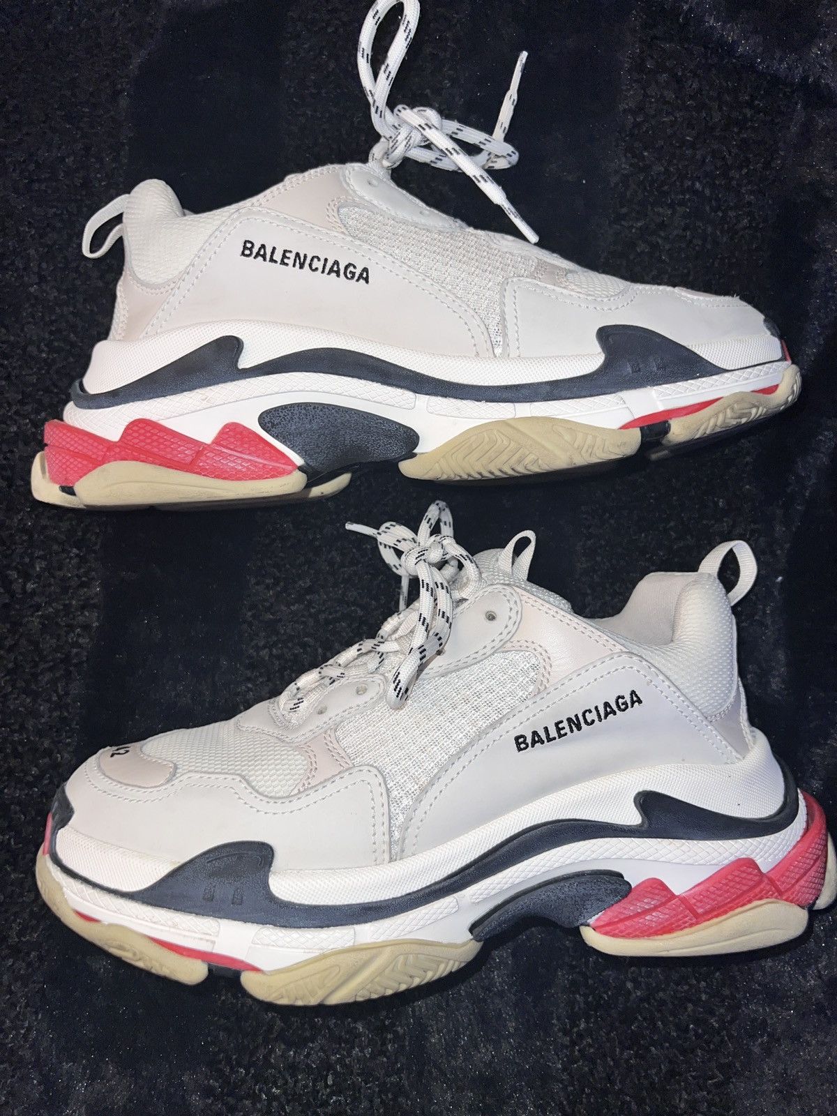 Balenciaga Balenciaga Triple S Sneakers Size US 9 / EU 42 - 1 Thumbnail