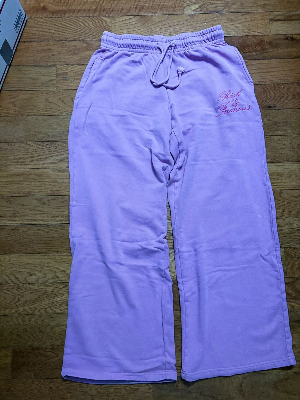Fashion Nova FashionNOVA Pink sweatpants with pink embroidery Size 28" / US 6 / IT 42 - 1 Preview