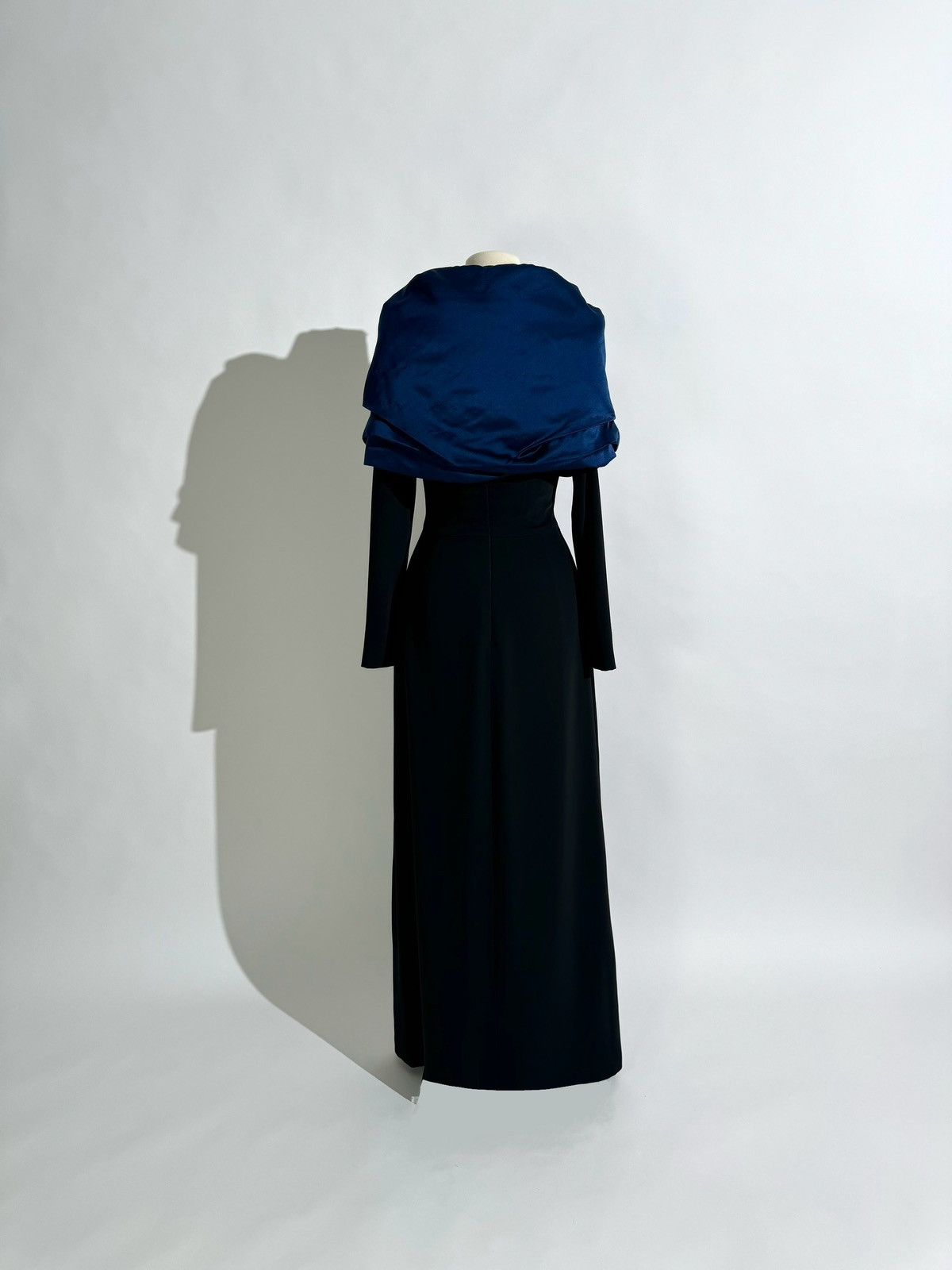 Other Brand New US 8 REEM ACRA Silk Cape Evening Gown Size M / US 6-8 / IT 42-44 - 7 Thumbnail
