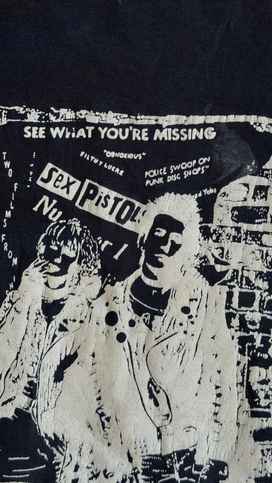 Band Tees × Vintage 90’s Sex Pistols Vintage T-shirt Sid & Nancy print tee Size US L / EU 52-54 / 3 - 8 Thumbnail