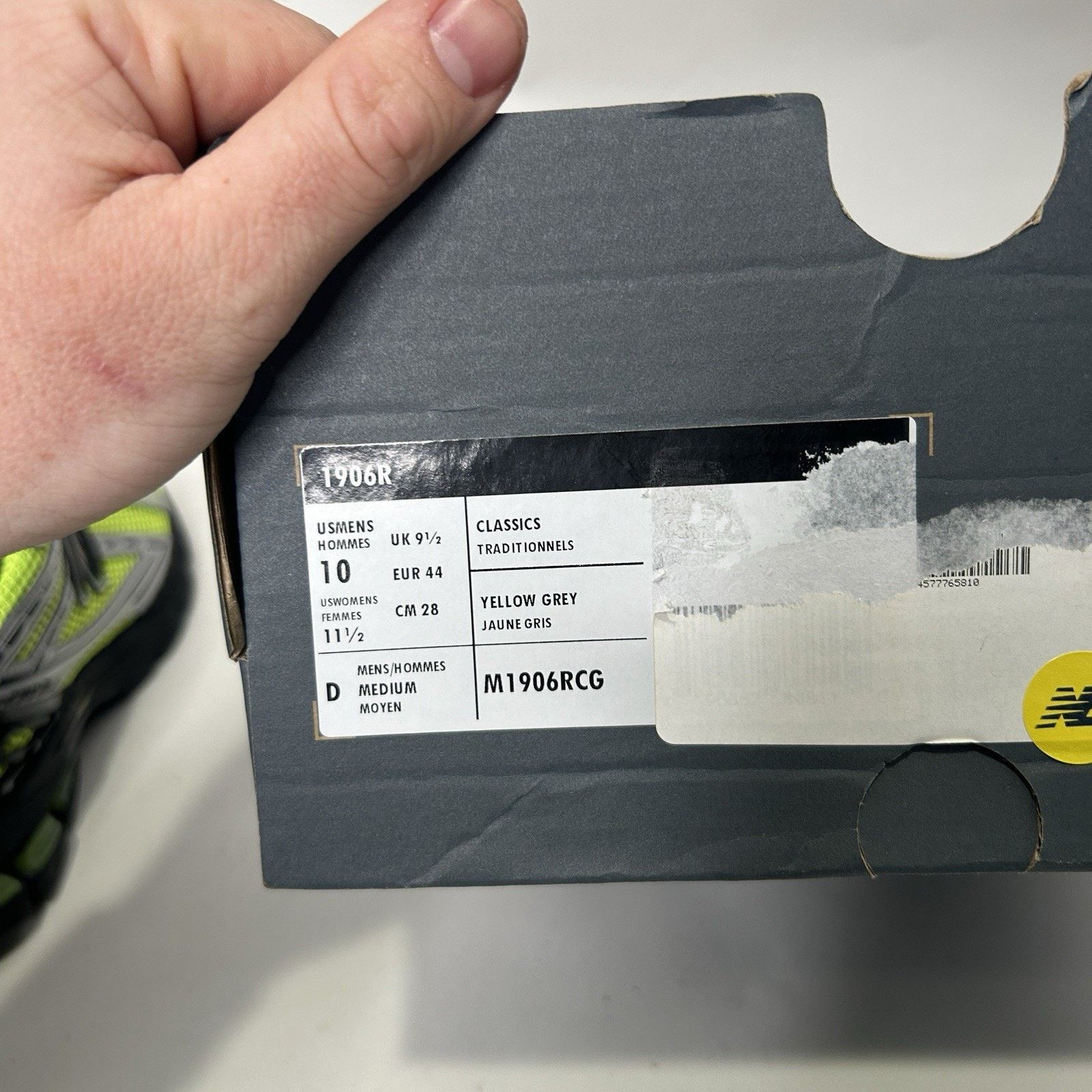 New Balance New Balance 1906R “Volt Black Silver” M1906RCG Size US 10 / EU 43 - 5 Thumbnail