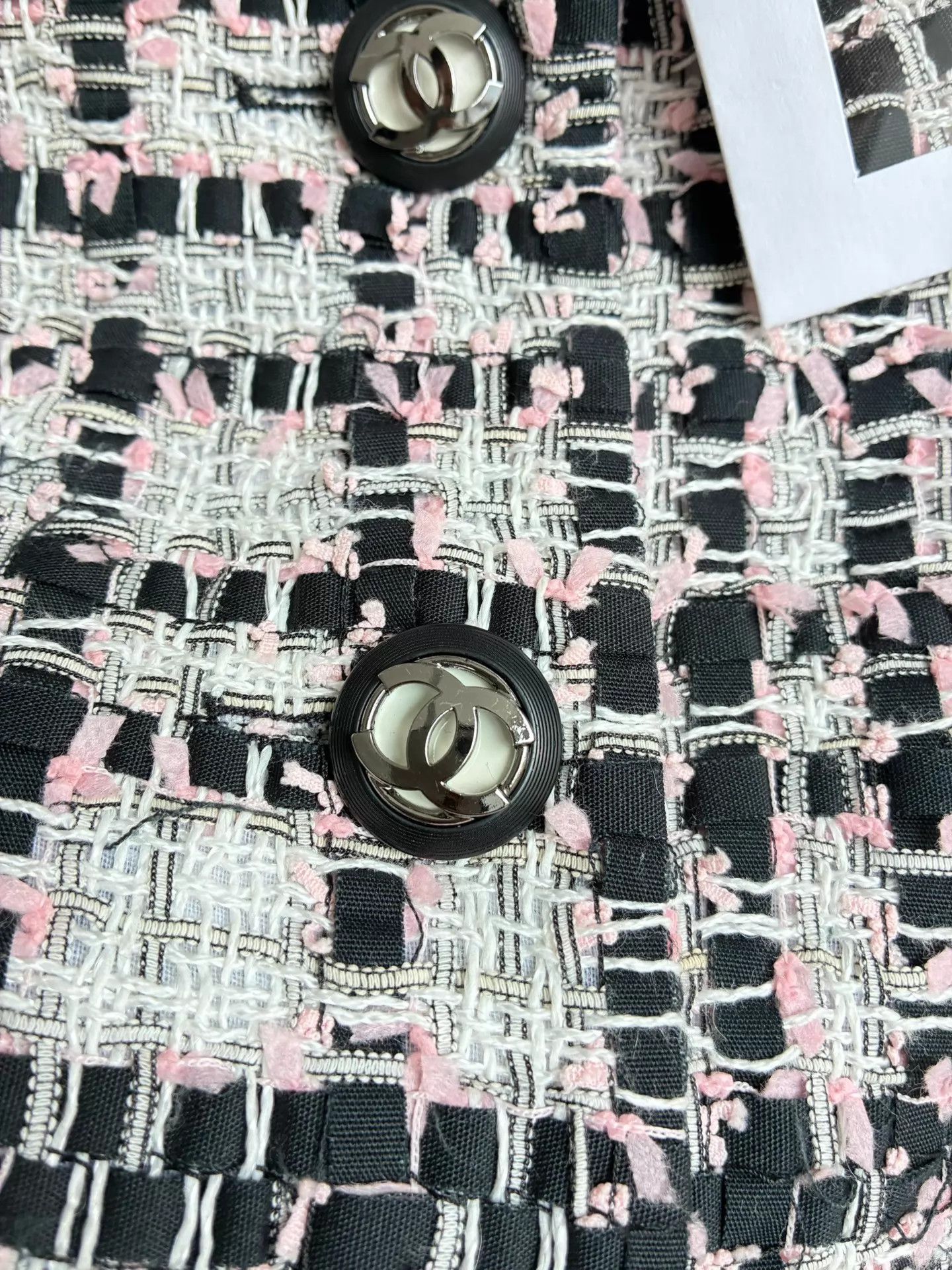 Chanel Chanel Tweed Short Jacket, Black/White with Pink Accents Size XS / US 0-2 / IT 36-38 - 4 Thumbnail