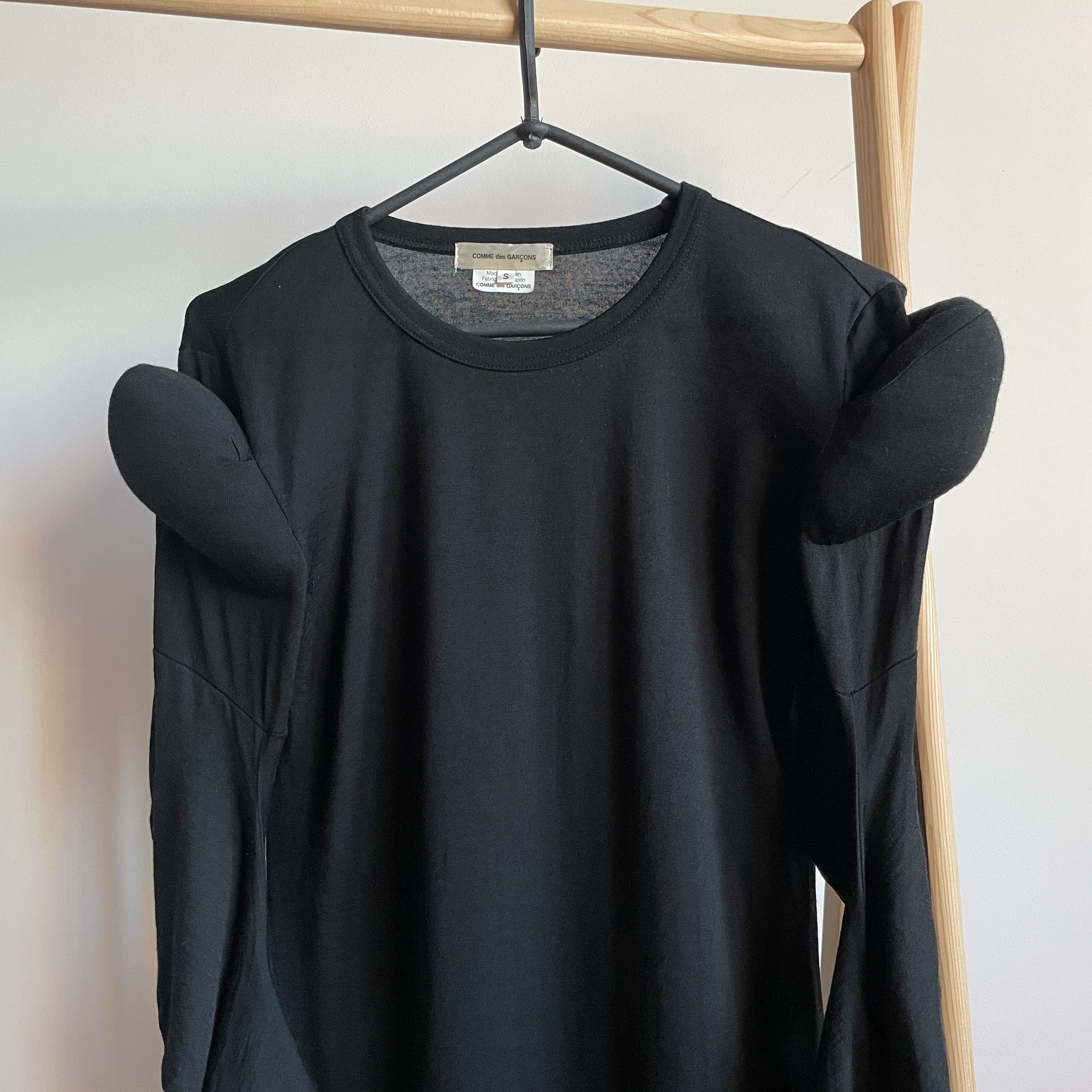 Comme des Garcons Comme des Garcons 2010 Pillow Padded Curved Sleeves Sweater Size S / US 4 / IT 40 - 7 Thumbnail