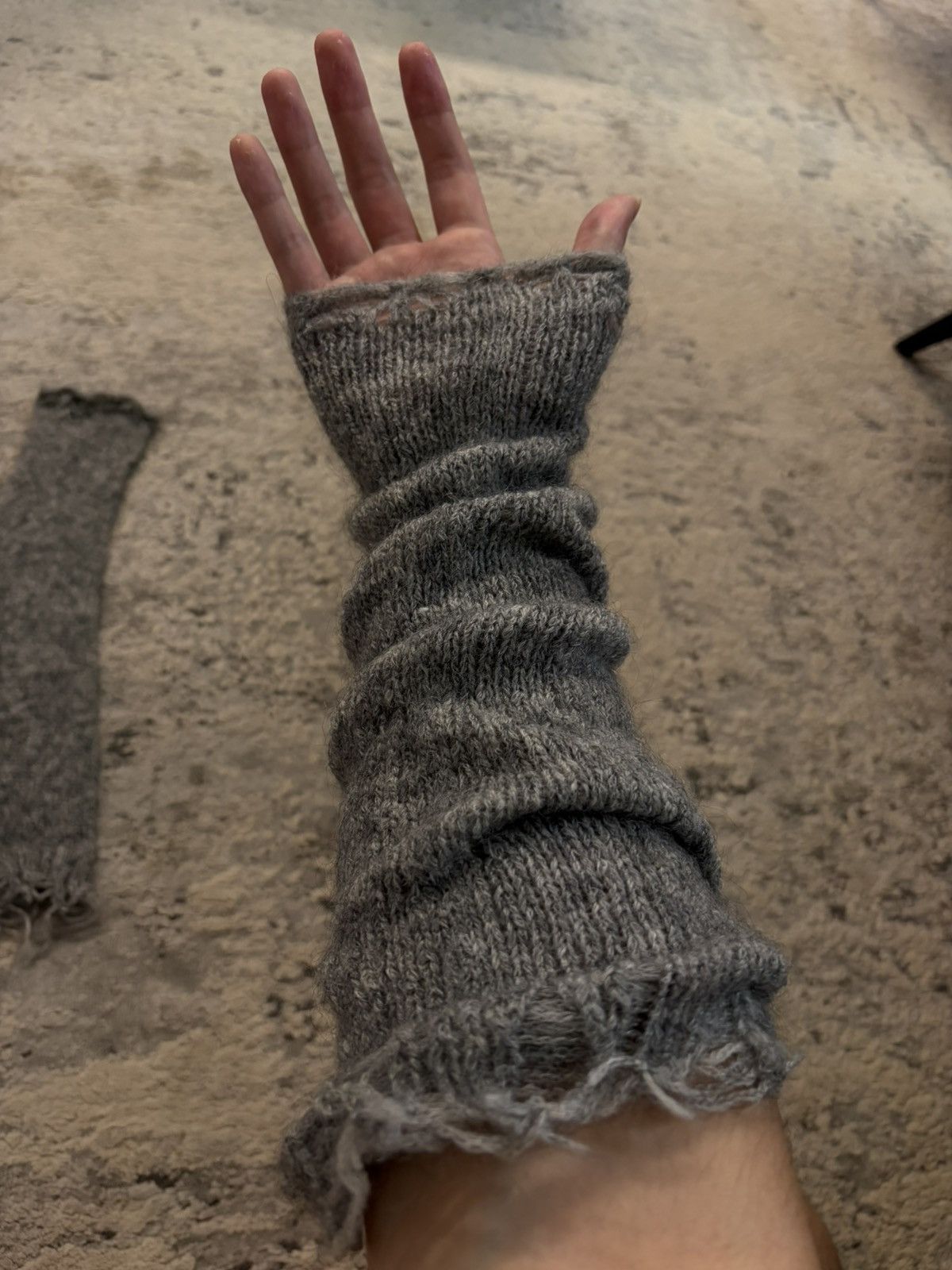 Number (N)ine FW09 "A Closed Feeling" Knit Distressed Arm Warmers (2) Size ONE SIZE - 4 Thumbnail