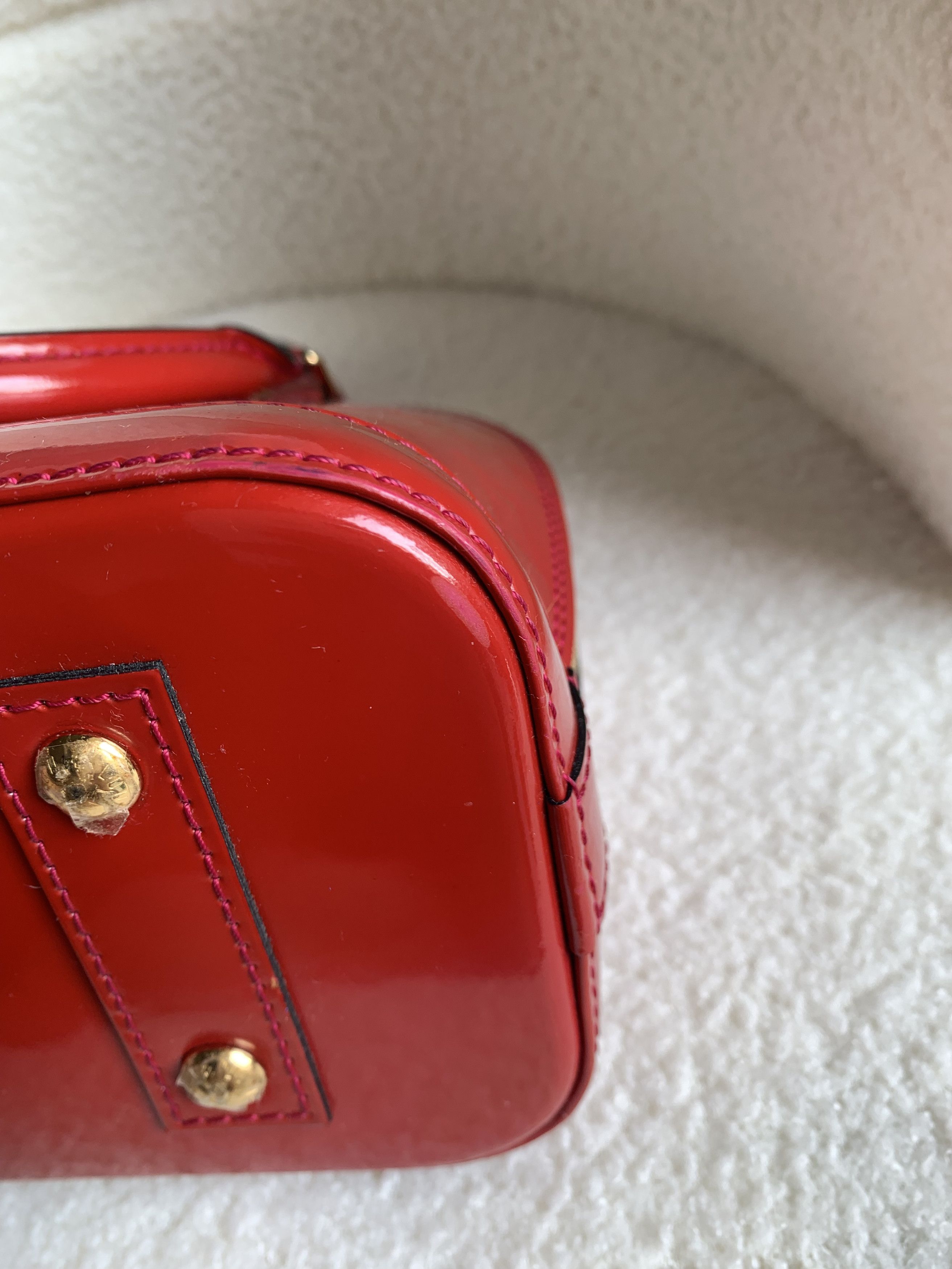 Louis Vuitton Authentic Louis Vuitton Alma BB Vernis – Rose Indien Size ONE SIZE - 13 Thumbnail