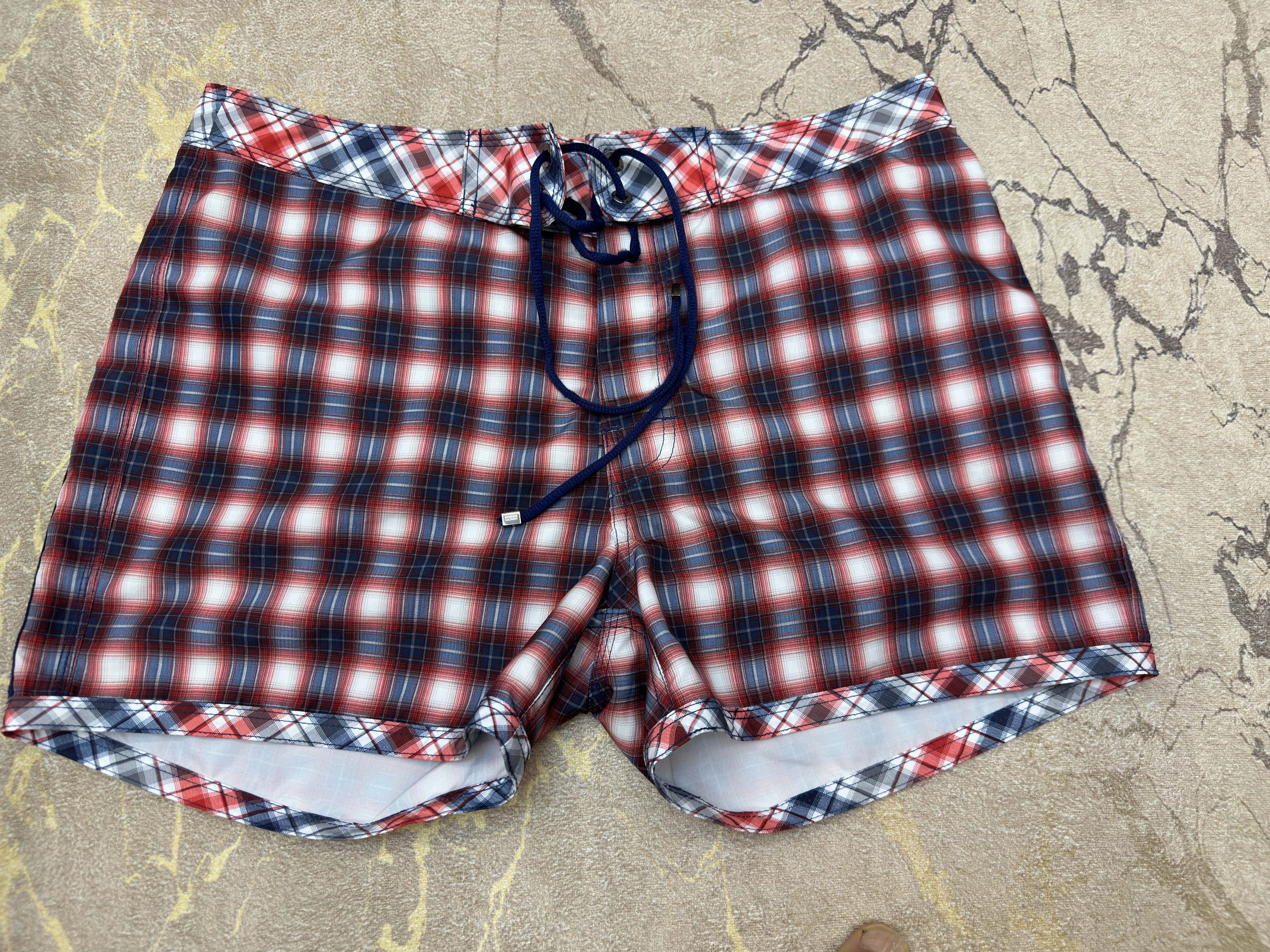 Sundek Limited Sundek 32 Neil Barret BeachShorts Trunks Size 32 S M Size US 32 / EU 48 - 13 Thumbnail