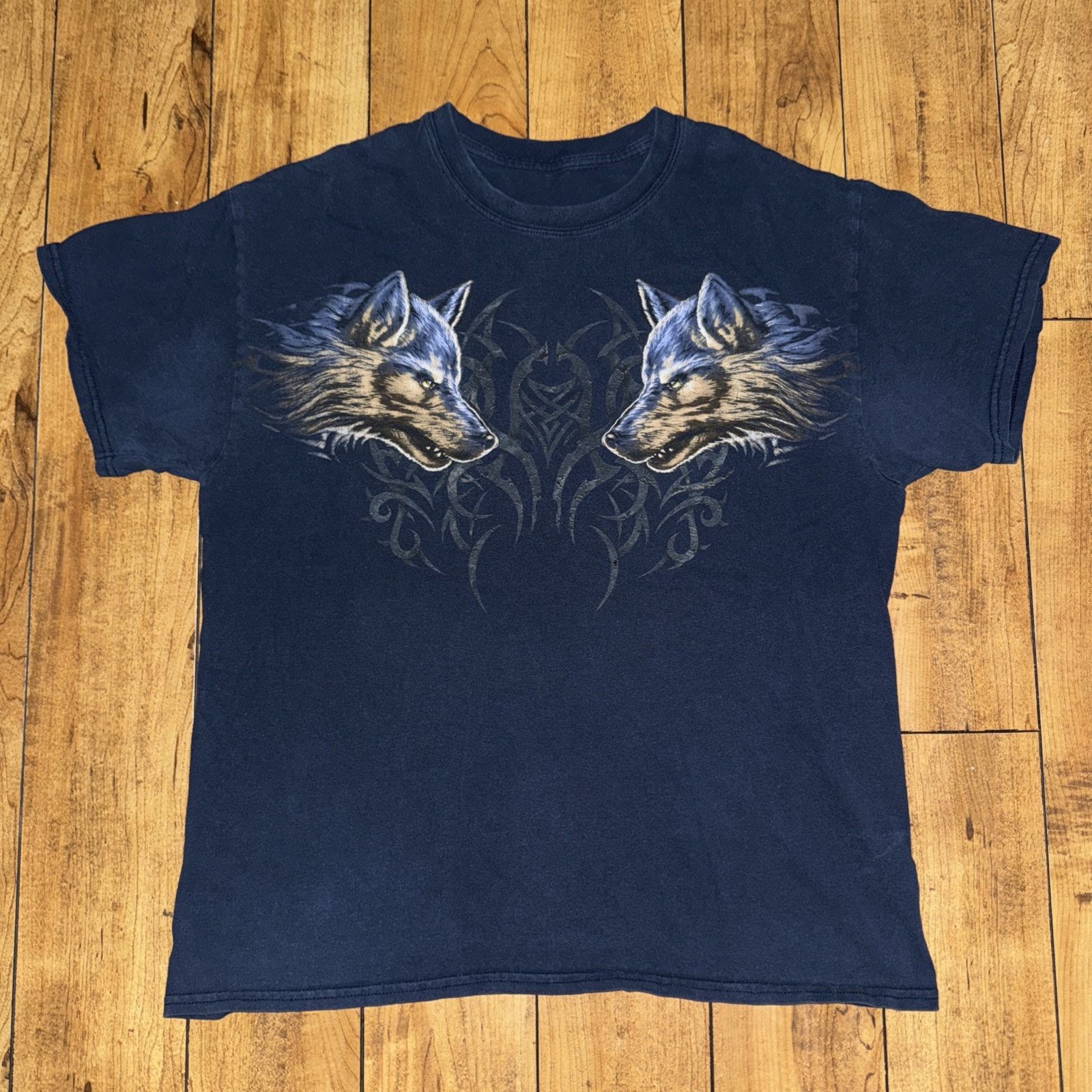 The Mountain × Vintage Vintage Y2K Style Wolf T-Shirt Navy Blue 22x26 Large Size US L / EU 52-54 / 3 - 1 Thumbnail