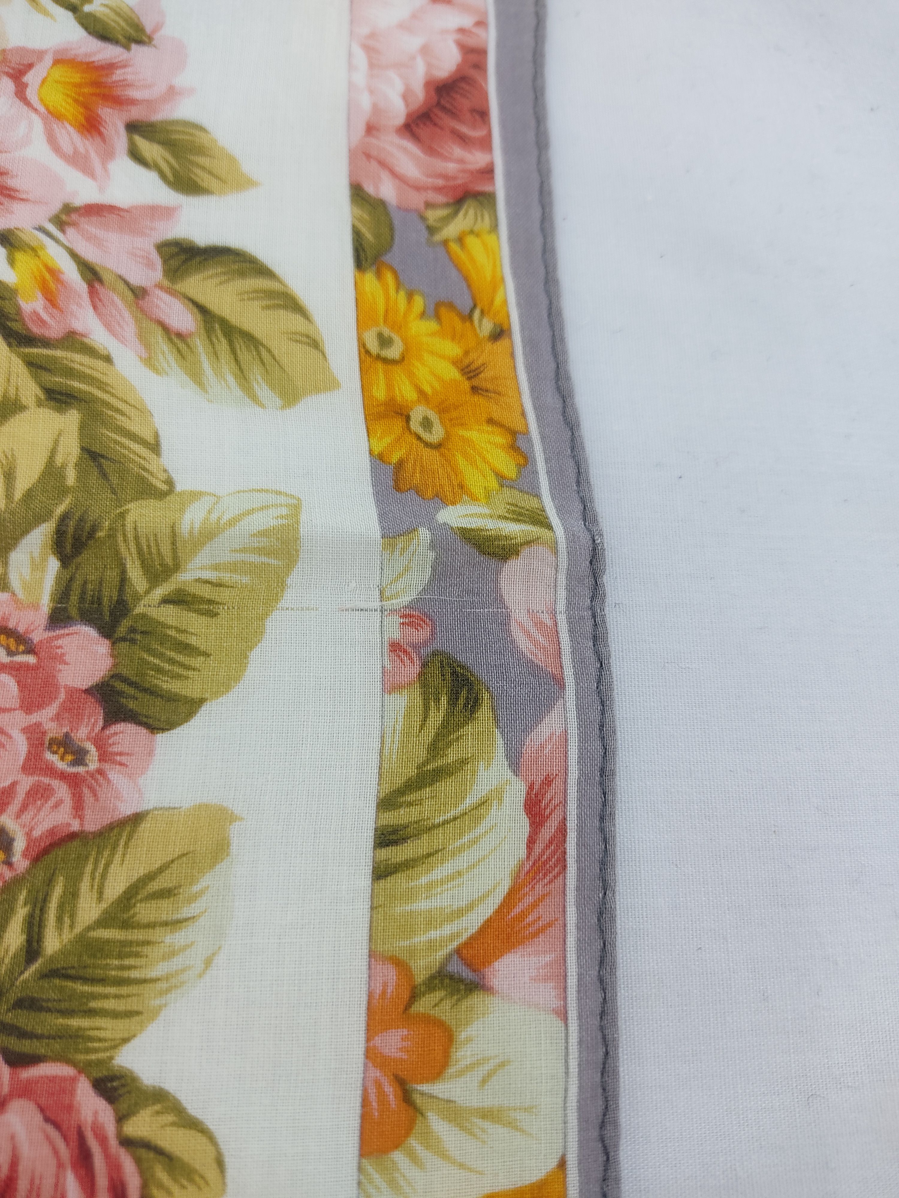 Vintage × Yves Saint Laurent Vintage Yves Saint Laurent Handkerchief / Neckwear / Bandana Size ONE SIZE - 4 Thumbnail