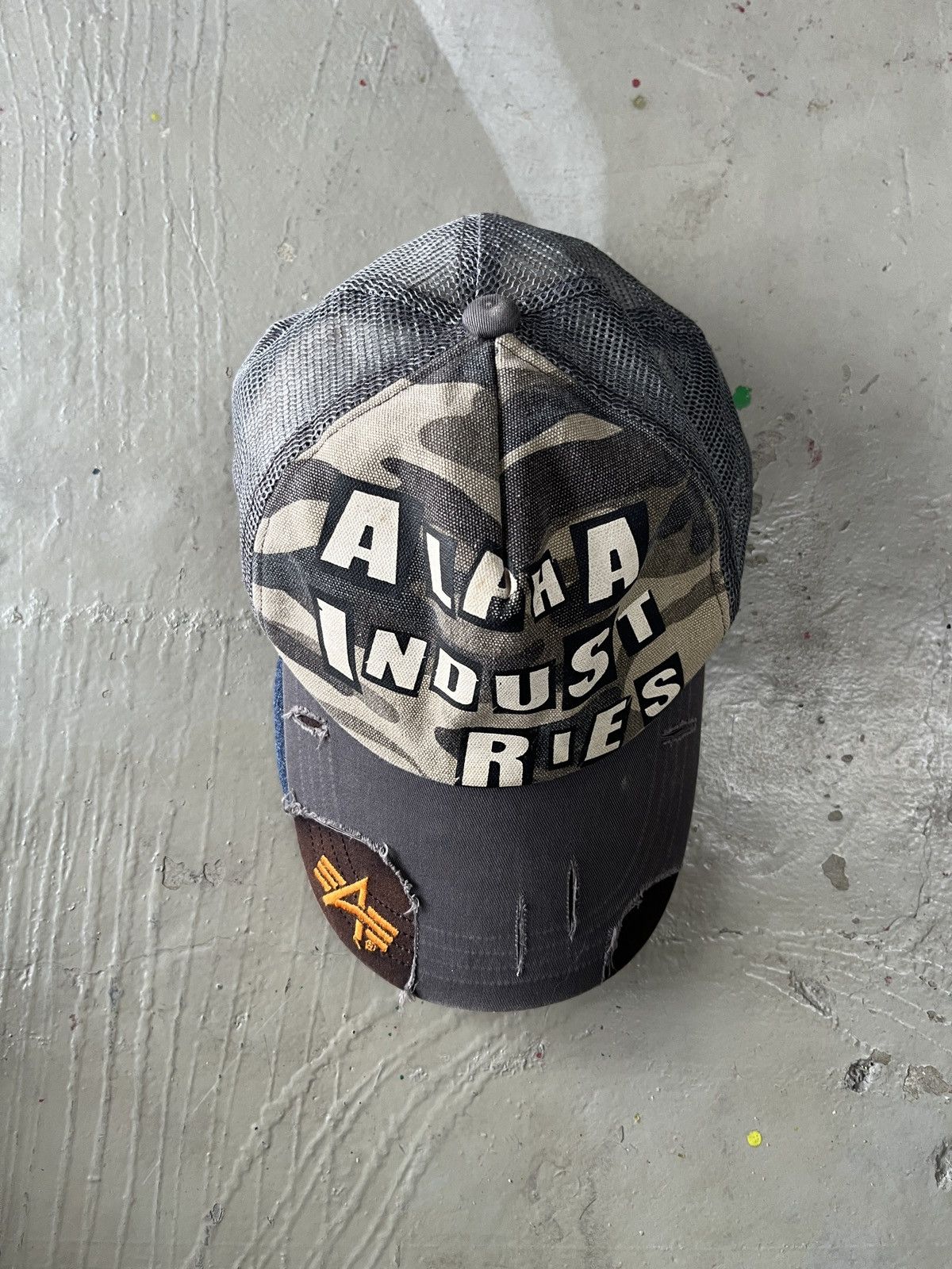 Buzz Rickson's Vintage Alpha Industries Camo Army Distress Trucker Hat Cap Size ONE SIZE - 2 Thumbnail