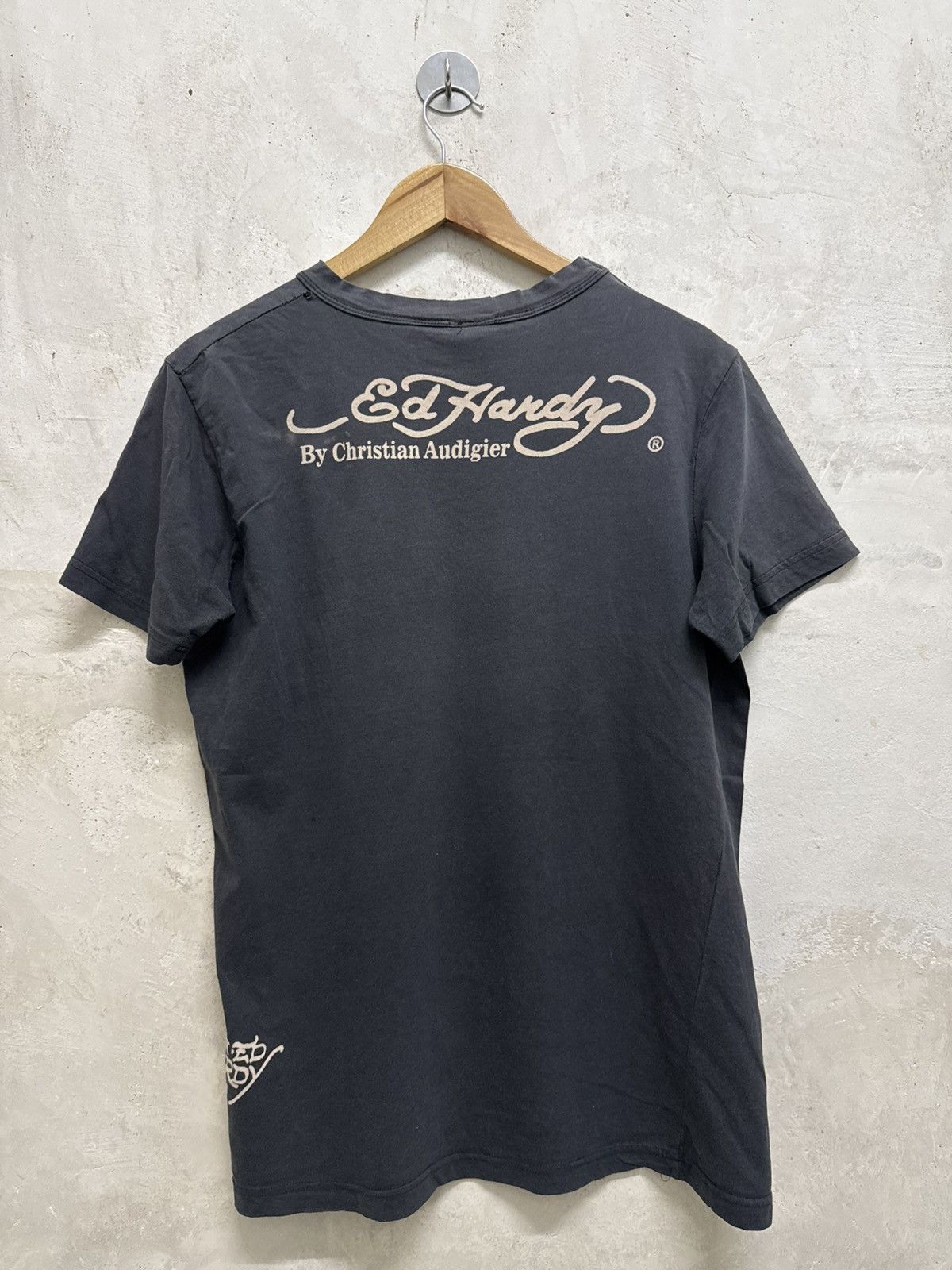 Ed Hardy 2000s Distressed Ed Hardy Cyber Tattoo Tshirt Size US M / EU 48-50 / 2 - 3 Thumbnail