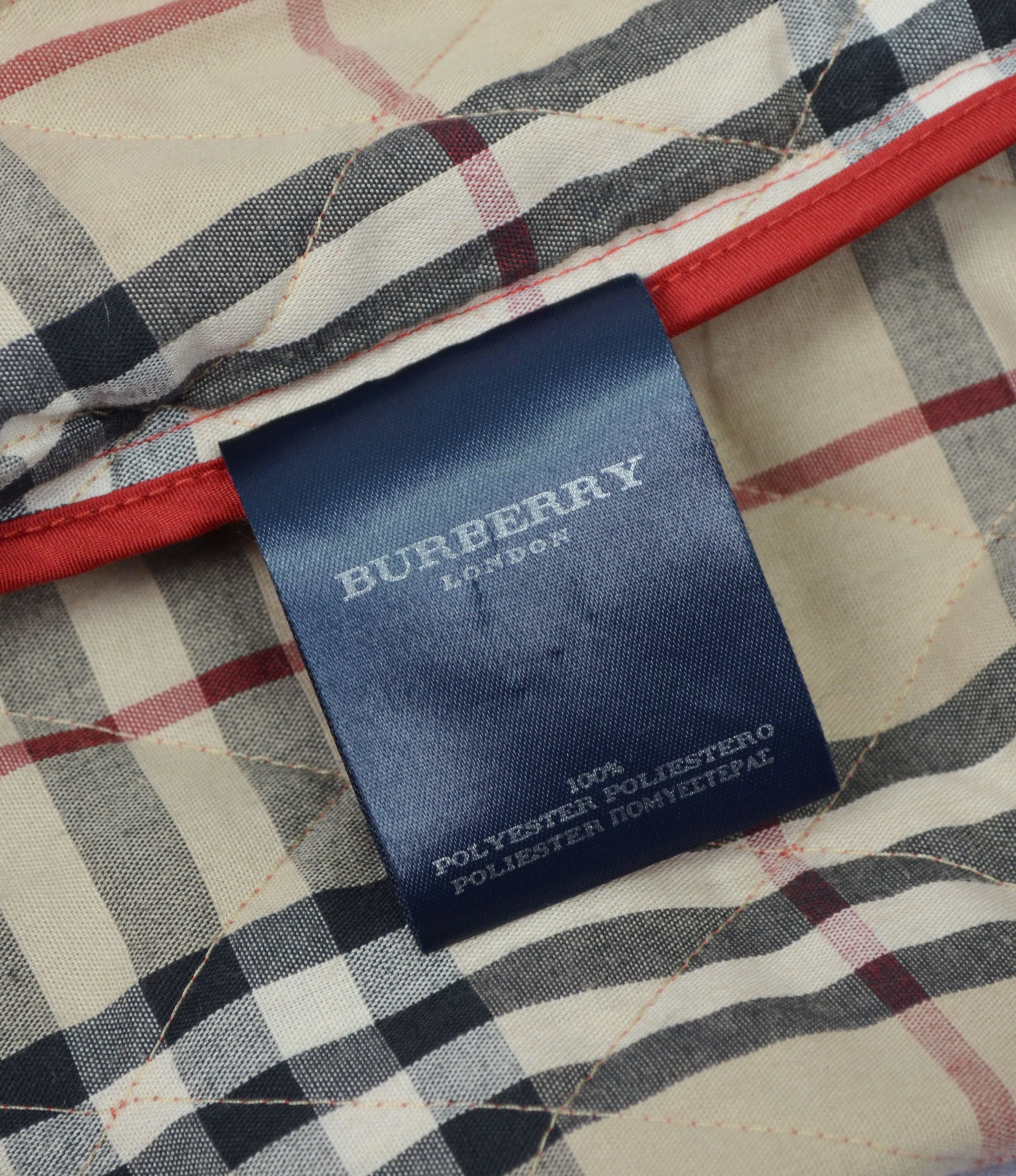 Burberry Burberry Quilted Red Jacket Nova Check Size S RARE P2P 20'4" Size S / US 4 / IT 40 - 17 Thumbnail