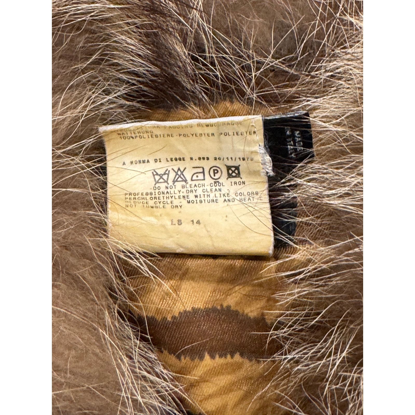 Dolce & Gabbana 2001 Dolce & Gabbana real fur denim jacket Size L / US 10 / IT 46 - 7 Thumbnail