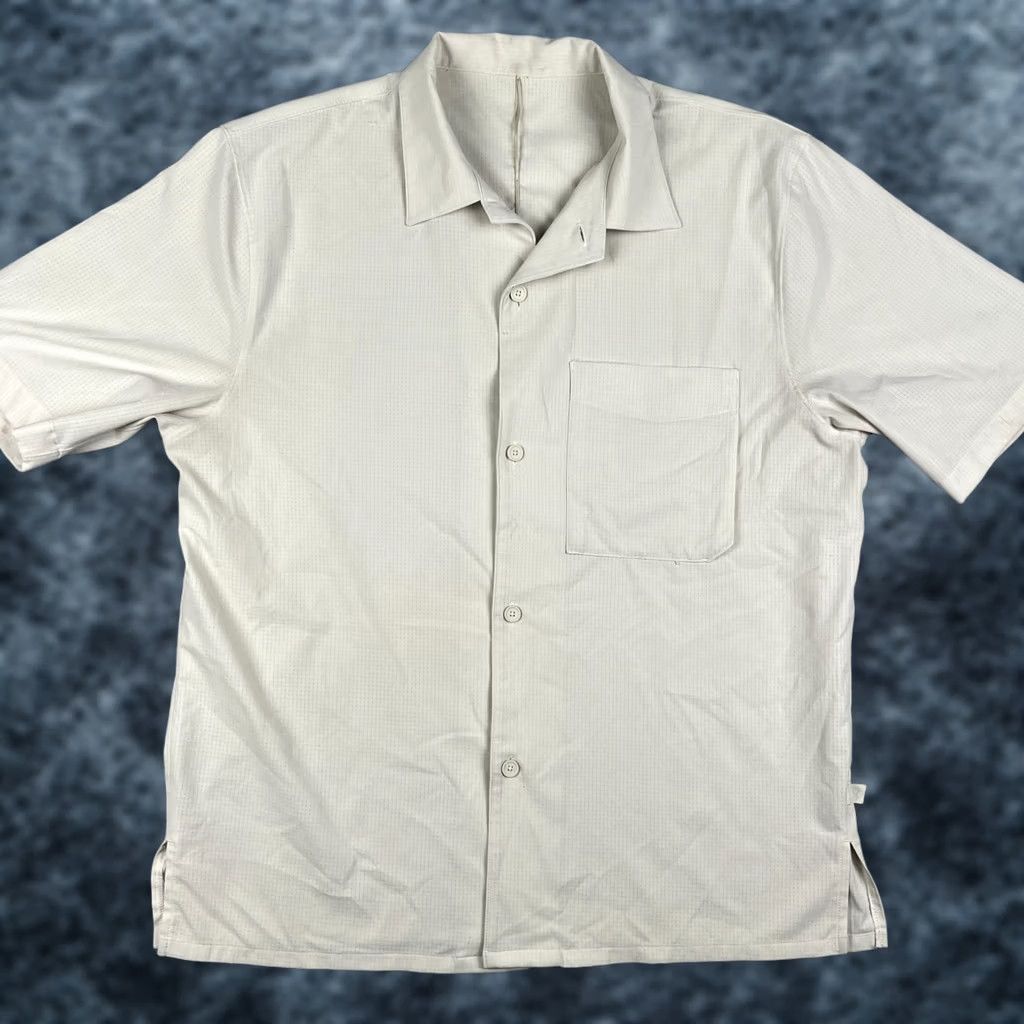 Lululemon Lululemon Airing Easy Shirt Men XL Beige Short Sleeve Button Pocket Stretch Size US XL / EU 56 / 4 - 1 Thumbnail