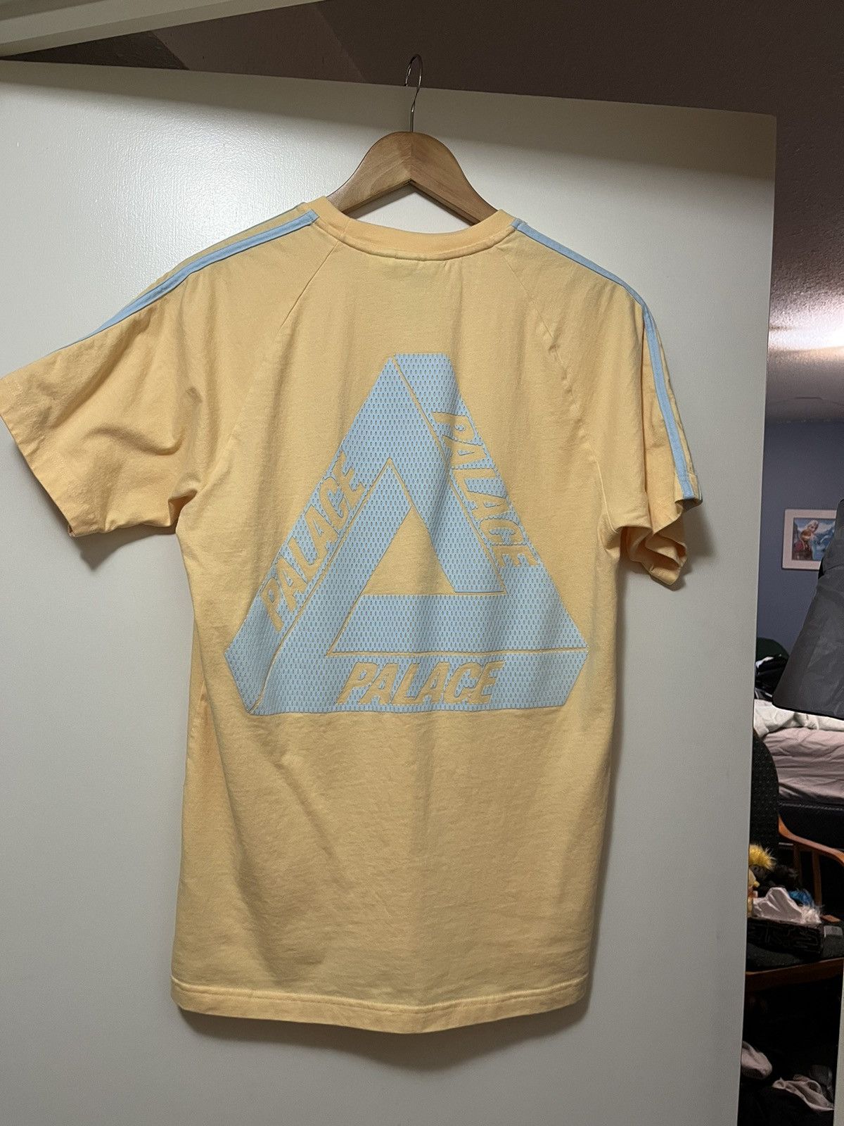 Adidas × Palace yellow shirt from adidas and palace Size US M / EU 48-50 / 2 - 2 Thumbnail