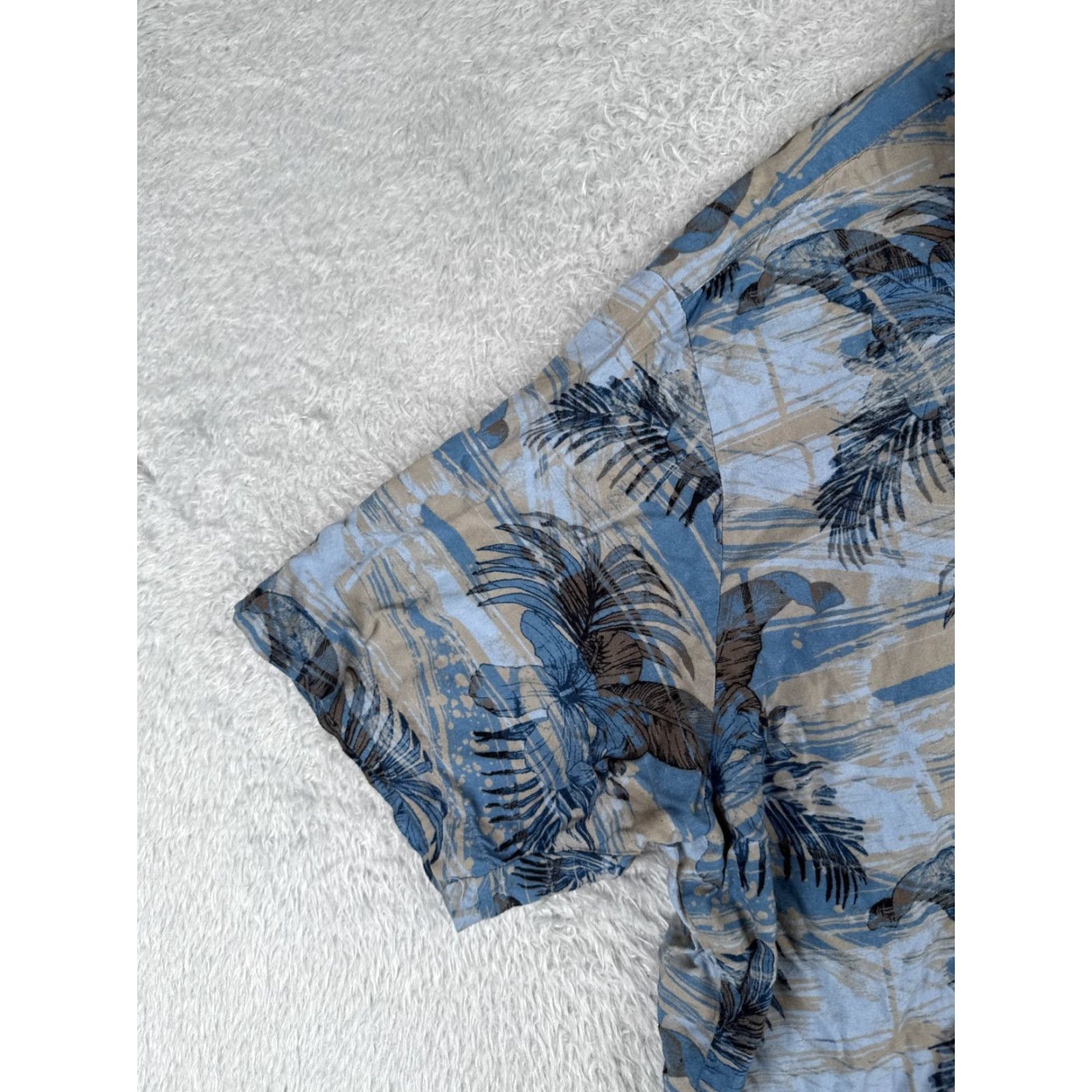Vintage VINTAGE Natural Issue Button-Up Shirt Men 2XL Floral Palm Rayon Blue Beige Short Sleeve Adult Regular Size 2XL Men’s Clothing Nature Theme Size US XXL / EU 58 / 5 - 3 Thumbnail