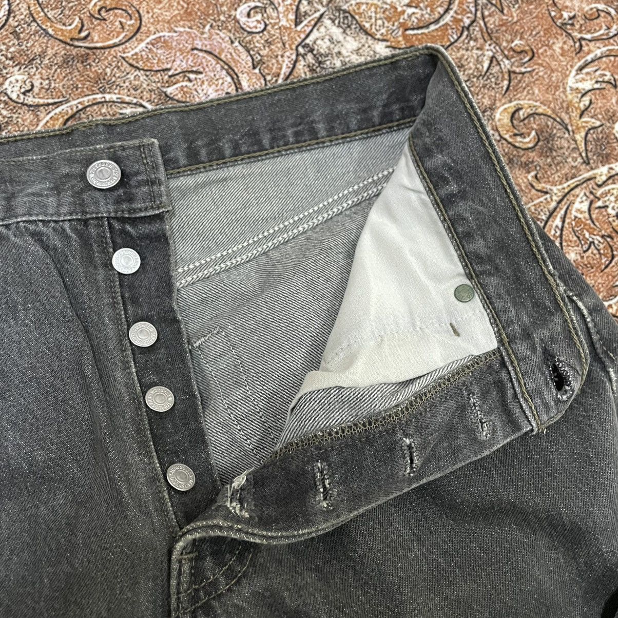 Levi's Vintage Clothing 🔥Vintage 1996 Levis 501 Washed Ripped Distress Denim Jeans Size US 31 - 12 Thumbnail