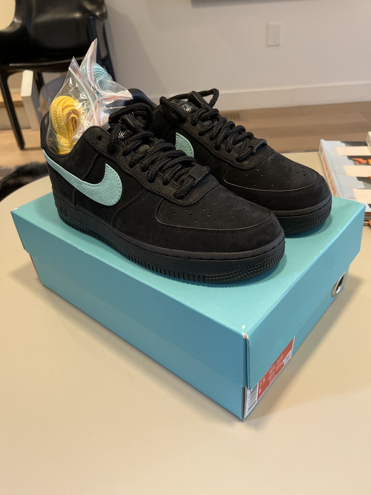 Nike × Tiffany & Co. Nike Tiffany Air Force 1 1837 Size US 7.5 / EU 40-41 - 1 Thumbnail
