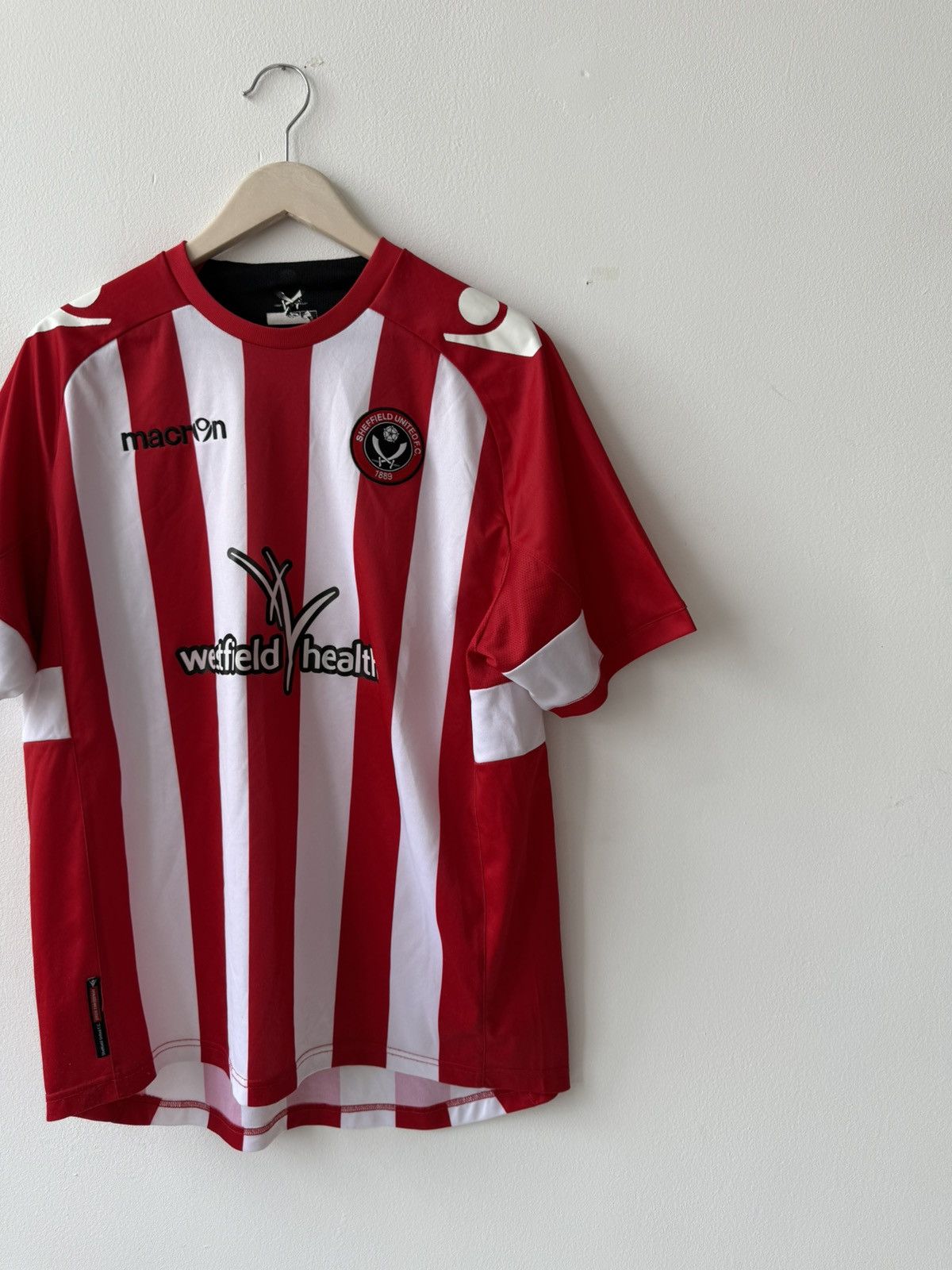 Macron × Vintage Macron Sheffield United 2011/2012 Home Jersey Size US M / EU 48-50 / 2 - 4 Thumbnail