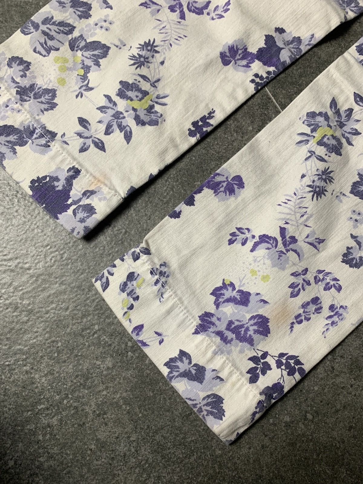 Marithe + Francois Girbaud 2000s Le Casual De Marithe Francois Girbaud Floral Pants Size 30" / US 8 / IT 44 - 17 Thumbnail