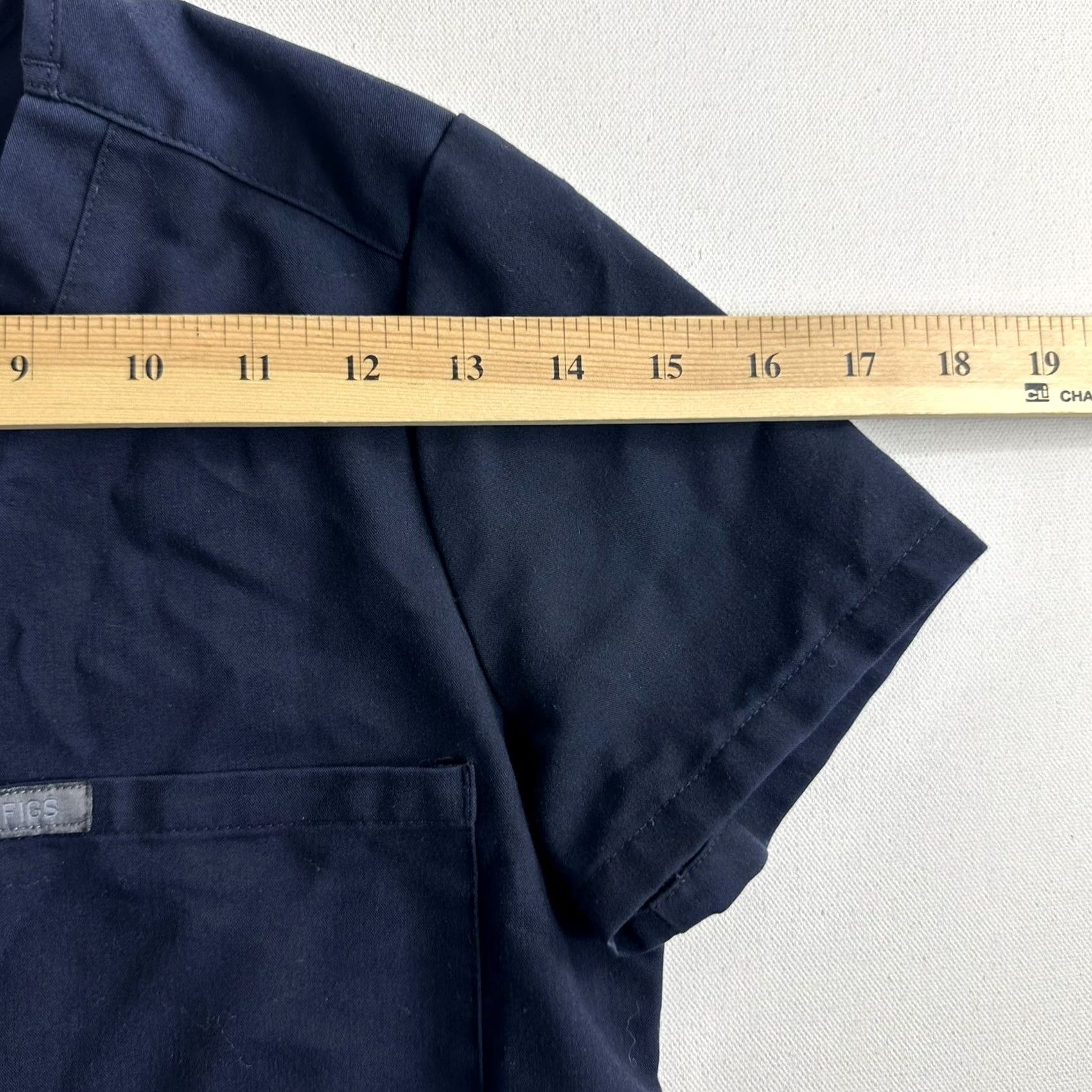 Vintage FIGS Scrub Top Shirt Women’s XXS V Neck Blue Technical Collection Blue Size XXS / US 00 / IT 34 - 8 Thumbnail
