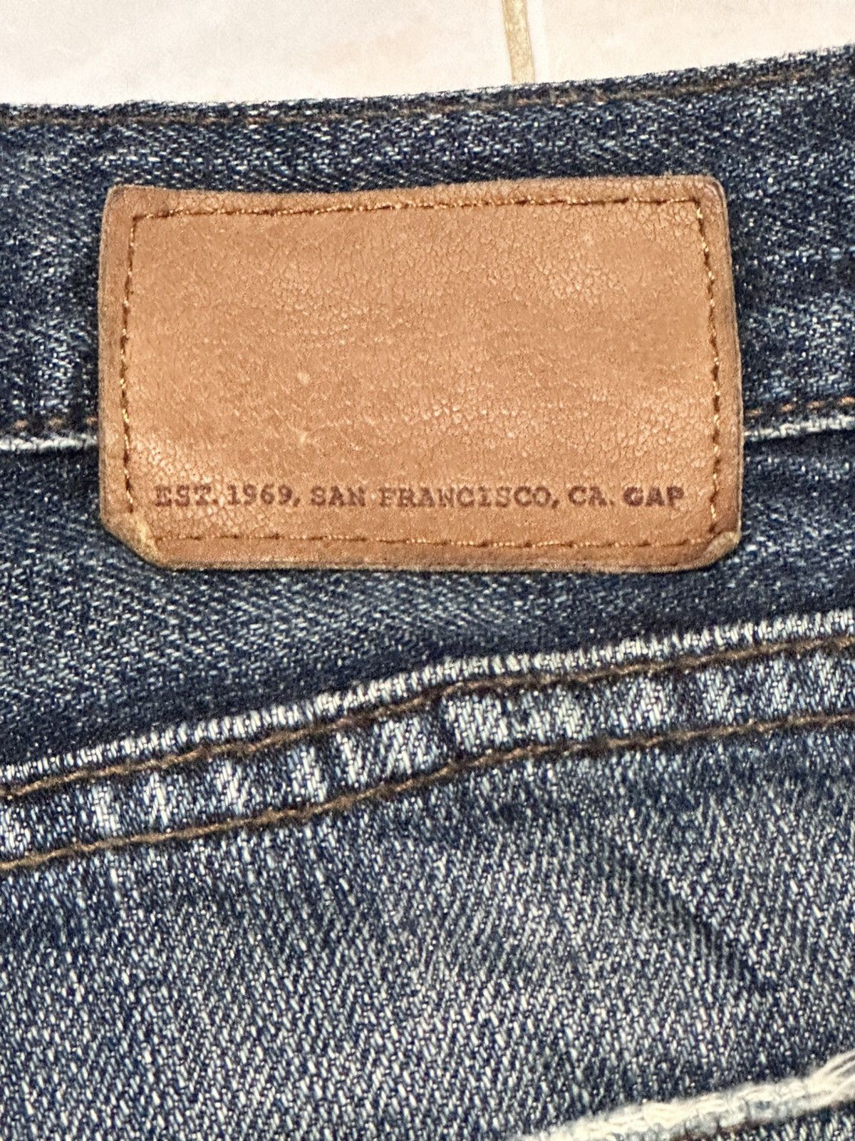 Gap GAP Vintage Straight Loose Distressed Jeans With Faded Wash Size US 31 - 9 Thumbnail