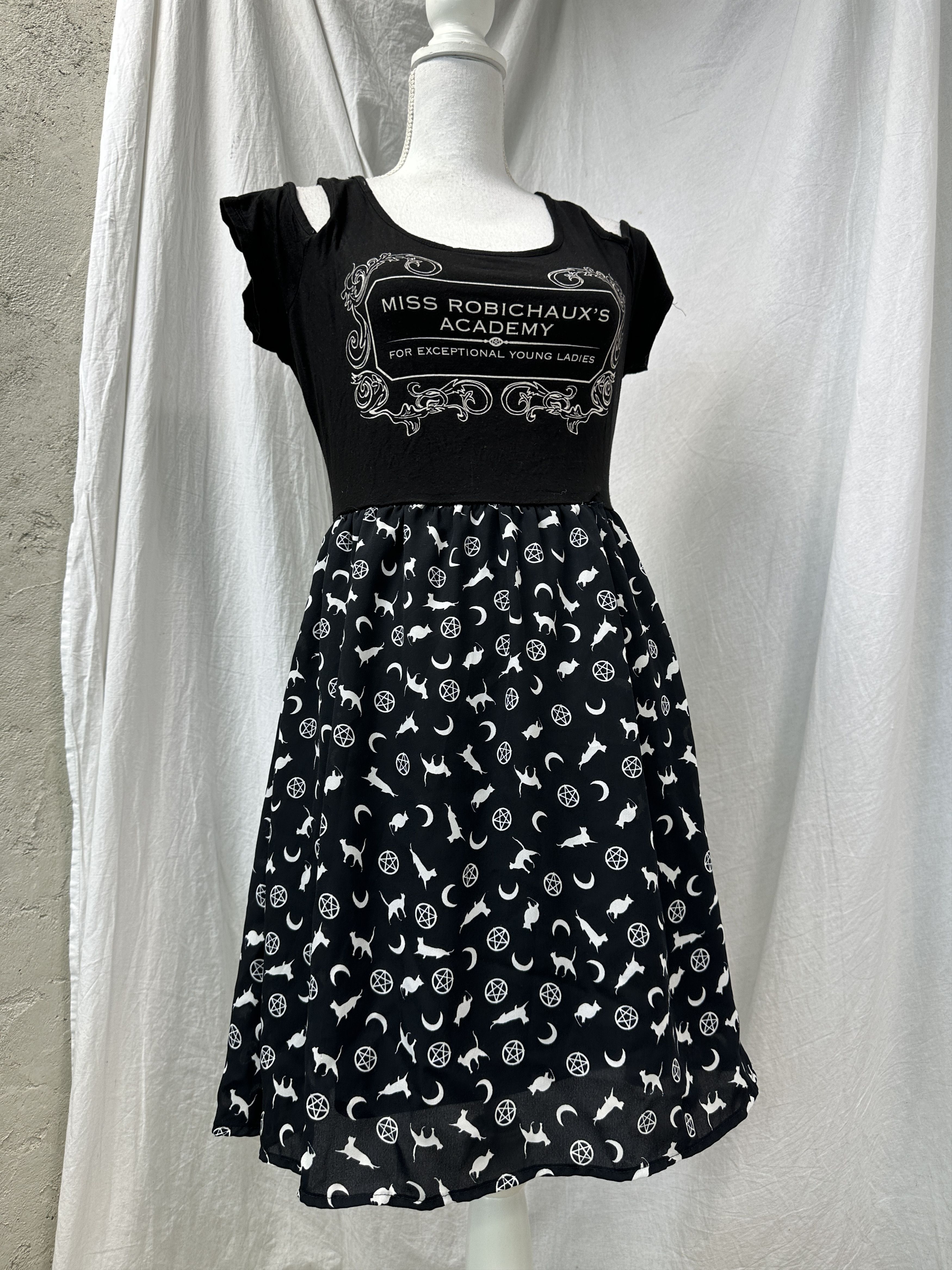 Vintage Vintage Goth Witch American Horror Story Dress Y2K Size M / US 6-8 / IT 42-44 - 1 Thumbnail