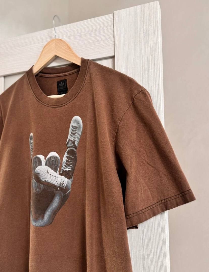 Japanese Brand × Vintage Adidas Tee Vintage Faded Logo Tee Size US L / EU 52-54 / 3 - 2 Thumbnail