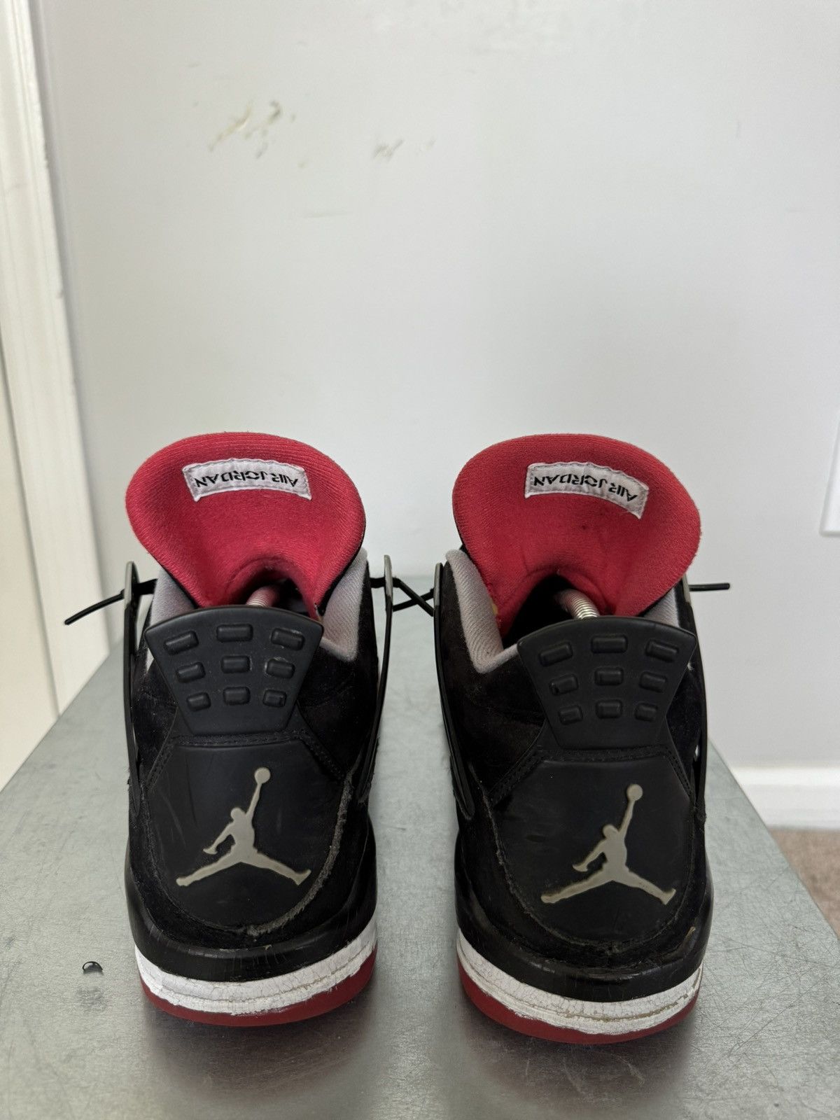 Jordan Brand × Nike Jordan 4 Bred 2012 Size 9 US Used Size US 9 / EU 42 - 16 Thumbnail