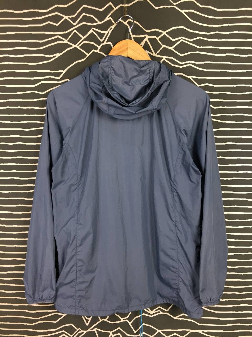 Montbell Montbell Outdoor Technical Hiking Hooded Windbreaker Jacket Size US M / EU 48-50 / 2 - 10 Thumbnail