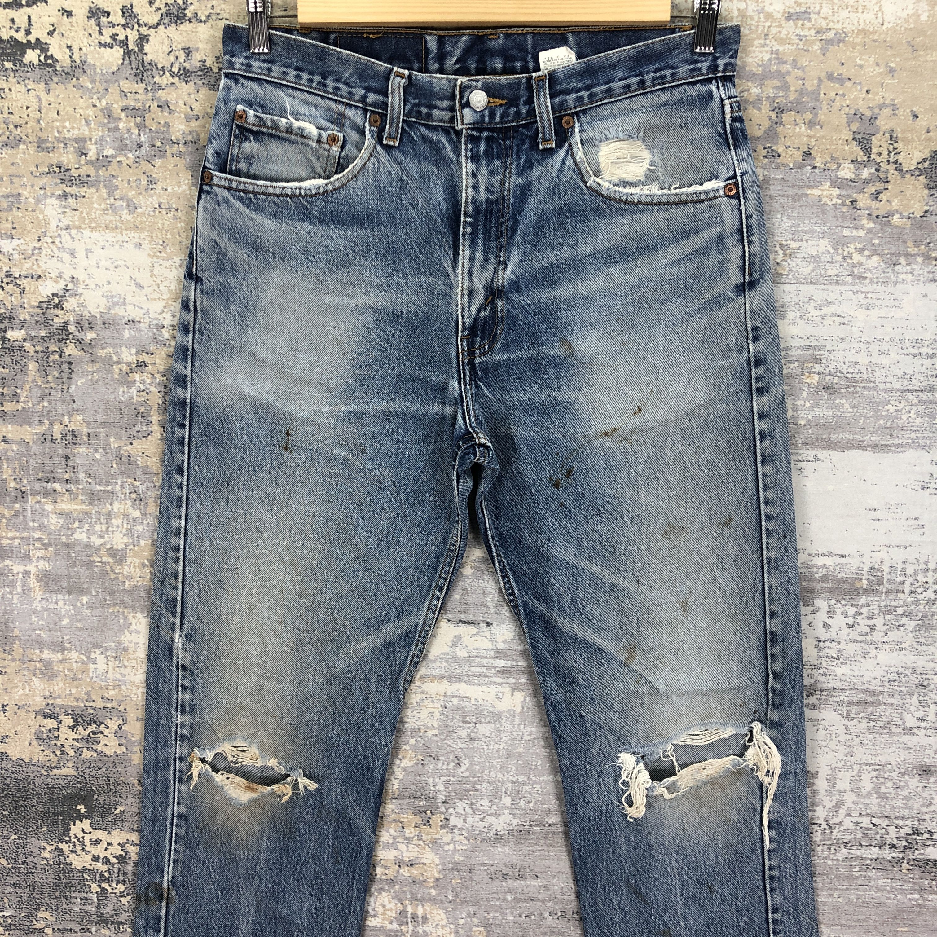 Levi's Vintage Distressed Levis 505 Jeans Levi's Stonewash Denim Size US 32 / EU 48 - 3 Thumbnail