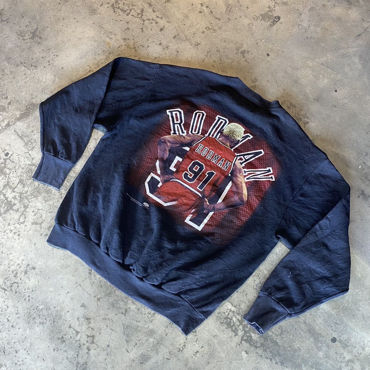 Vintage Grail💥Iconic Vintage 1997 Dennis Rodman Crewneck Size US L / EU 52-54 / 3 - 4 Thumbnail