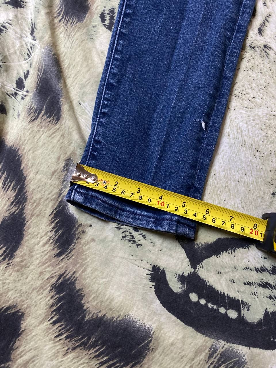 Levi's × Vintage Vintage Levi’s 519 Faded Distressed Jeans Size US 31 - 5 Thumbnail