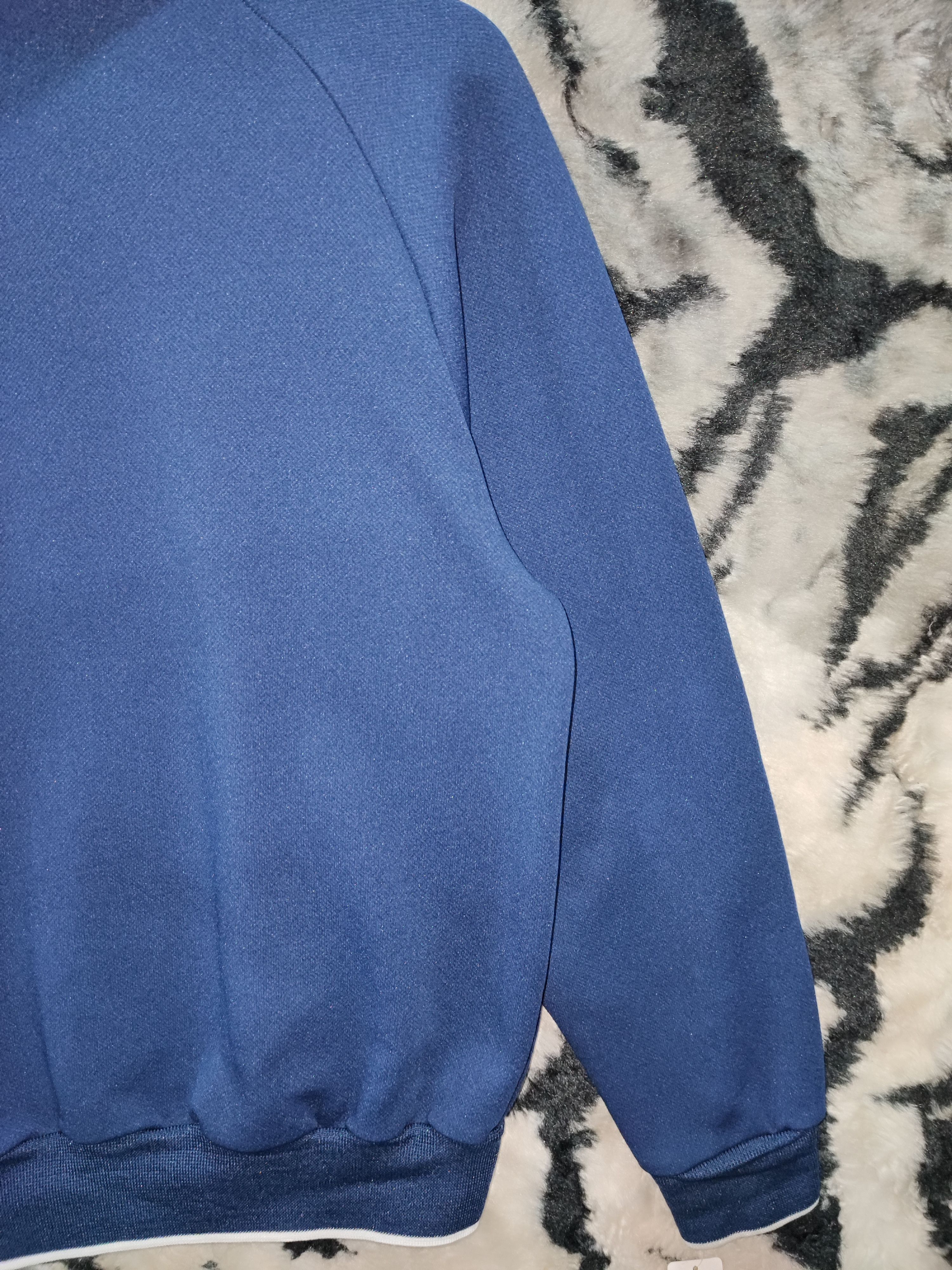 Adidas RARE🔥80’S WEST GERMANY ADIDAS VELVET CORDUROY SWEATER Size US M / EU 48-50 / 2 - 12 Thumbnail