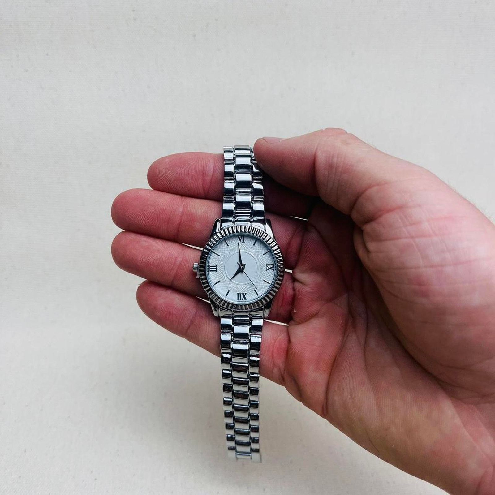 Other silver classy sporty round stainless steel quartz Size ONE SIZE - 8 Thumbnail