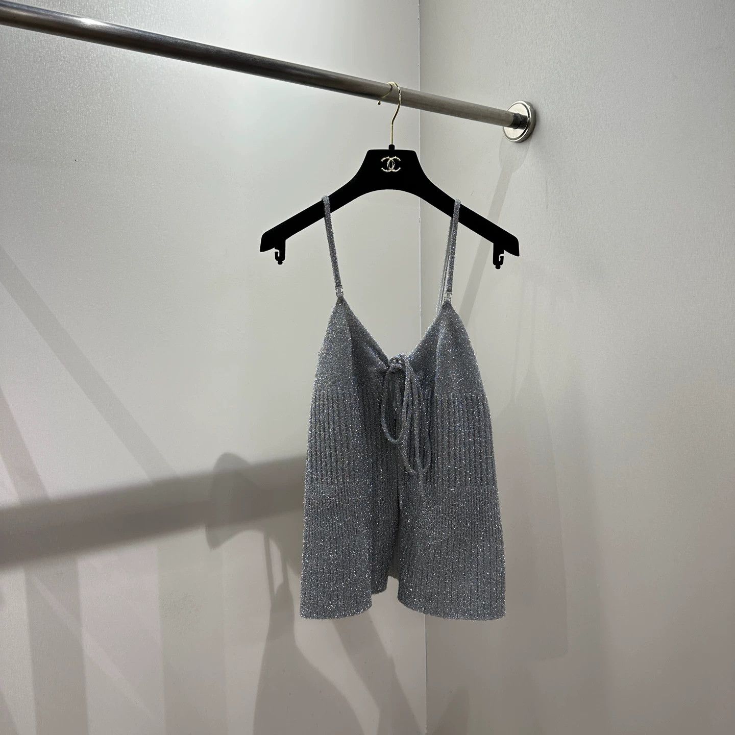 Chanel Chanel 22A Crystal Buckle Silver Thread Knit Camisole 34 Size XS / US 0-2 / IT 36-38 - 1 Thumbnail