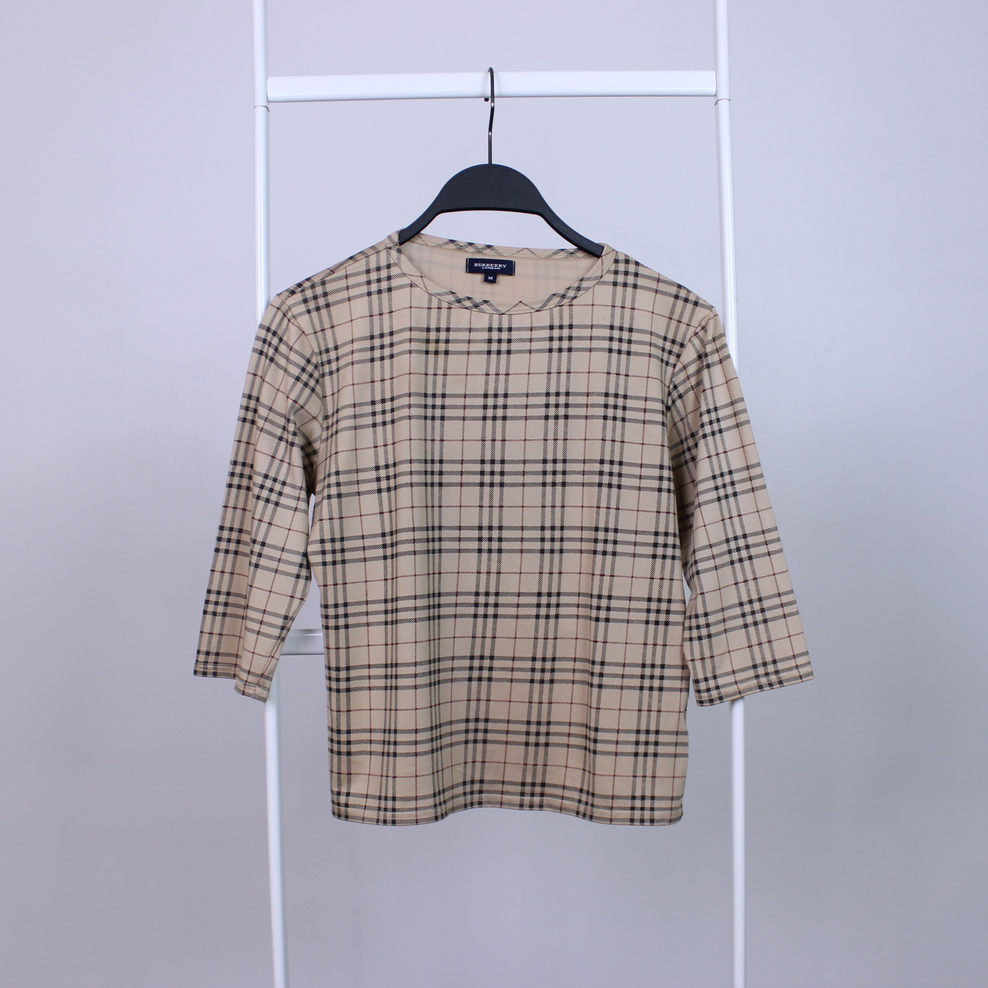 Burberry Burberry full nova blouses rare nova S M Size M / US 6-8 / IT 42-44 - 2 Thumbnail