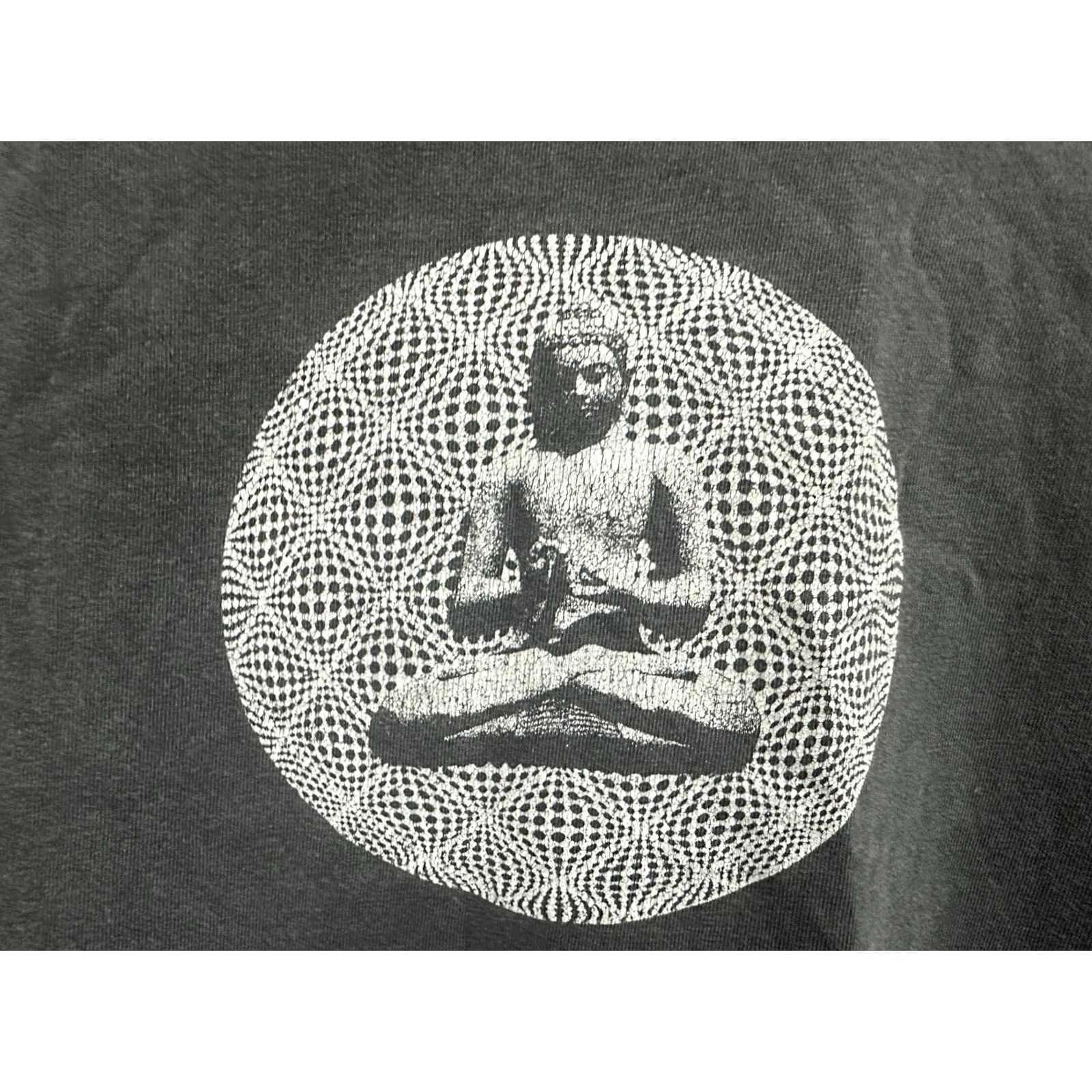 Harmony VTG Buddha Siddhartha Mediation Peace Harmony Religion Faded T-Shirt M Shirt Men Gray Distressed Ying Yang Monk 90s? Size US M / EU 48-50 / 2 - 4 Thumbnail