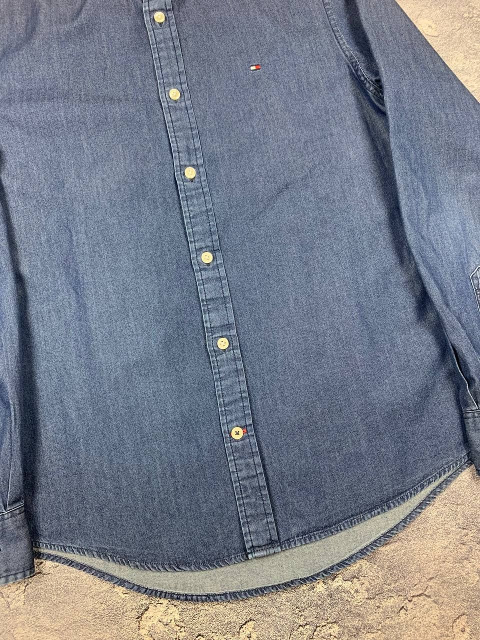 Tommy Hilfiger Tommy Hilfiger Mens Blue Denim Cotton Button Down Shirt Size US S / EU 44-46 / 1 - 7 Thumbnail