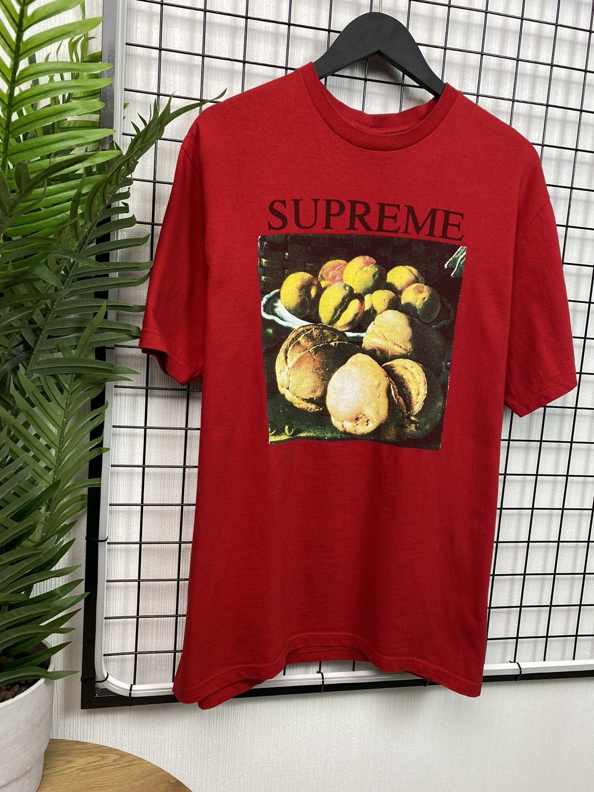Supreme Supreme Still Life Tee (FW18) L size red Men’s L Hype OG Size US L / EU 52-54 / 3 - 3 Thumbnail