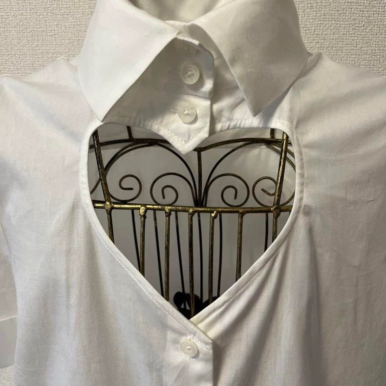 Vivienne Westwood Vivienne Westwood Cutout heart short-sleeve white shirt Size S / US 4 / IT 40 - 2 Thumbnail