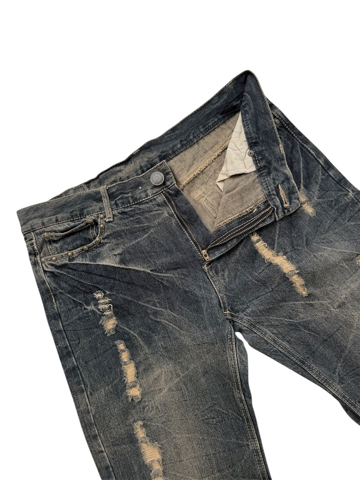If Six Was Nine BACK & BORIN FLARE DISTRESSED STYLE JEANS Size US 36 / EU 52 - 4 Thumbnail