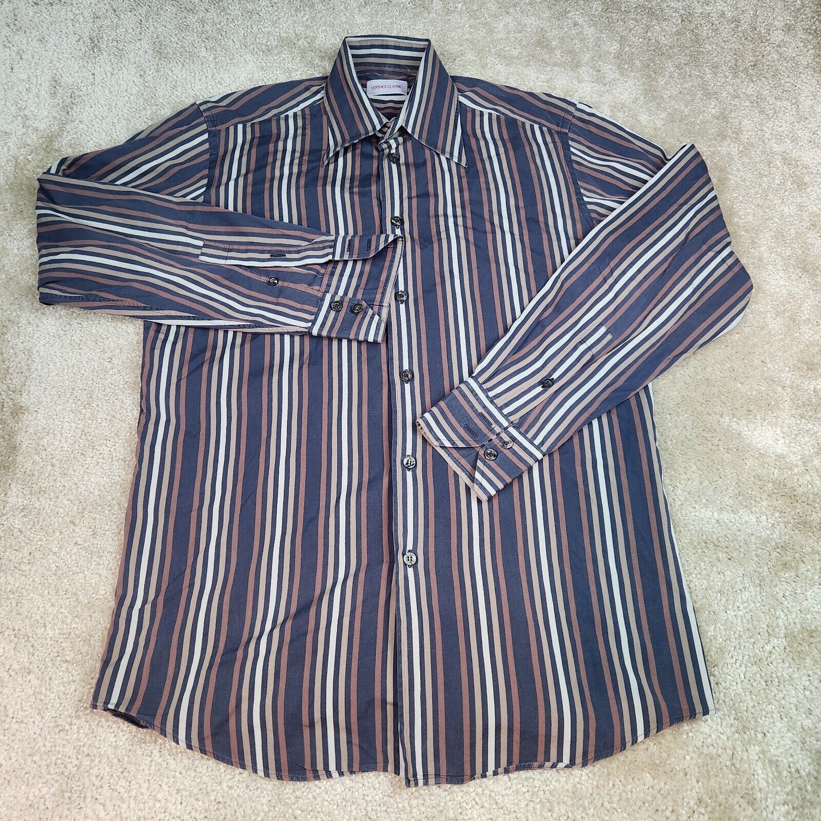Versace VERSACE CLASSIC LONG SLEEVE BUTTON DOWN SHIRT SIZE 15 38 Size US S / EU 44-46 / 1 - 2 Thumbnail