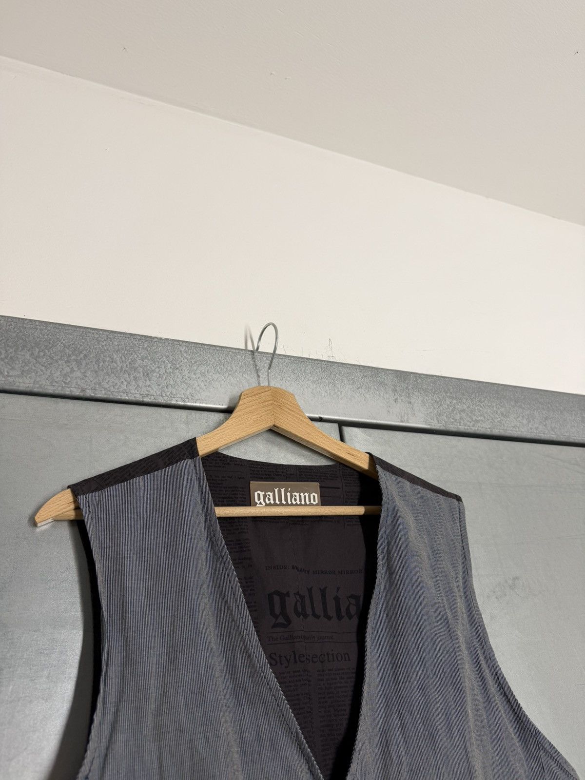 John Galliano Vintage 00s John Galliano Gazette Reversibel Vest Size US L / EU 52-54 / 3 - 11 Thumbnail