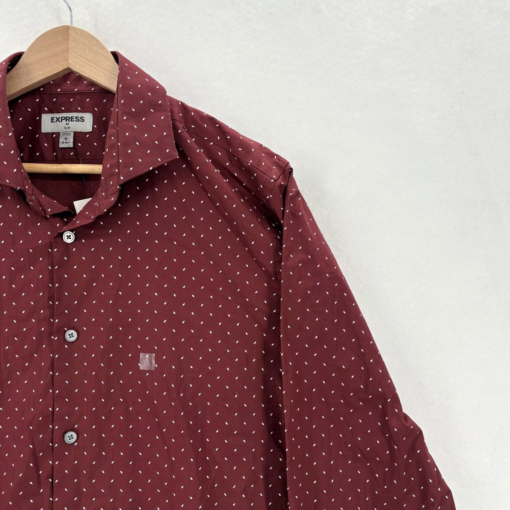Express Express Shirt Mens Large Red Slim Fit 16-16.5 34/35 Cotton Dot Print Dress Shirt Size US L / EU 52-54 / 3 - 2 Thumbnail