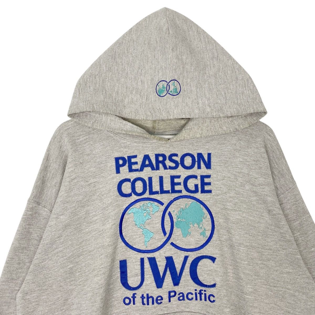 Vintage Vintage Pearson College Hoodie Grey Big Logo Pullover Size M Size US M / EU 48-50 / 2 - 4 Thumbnail